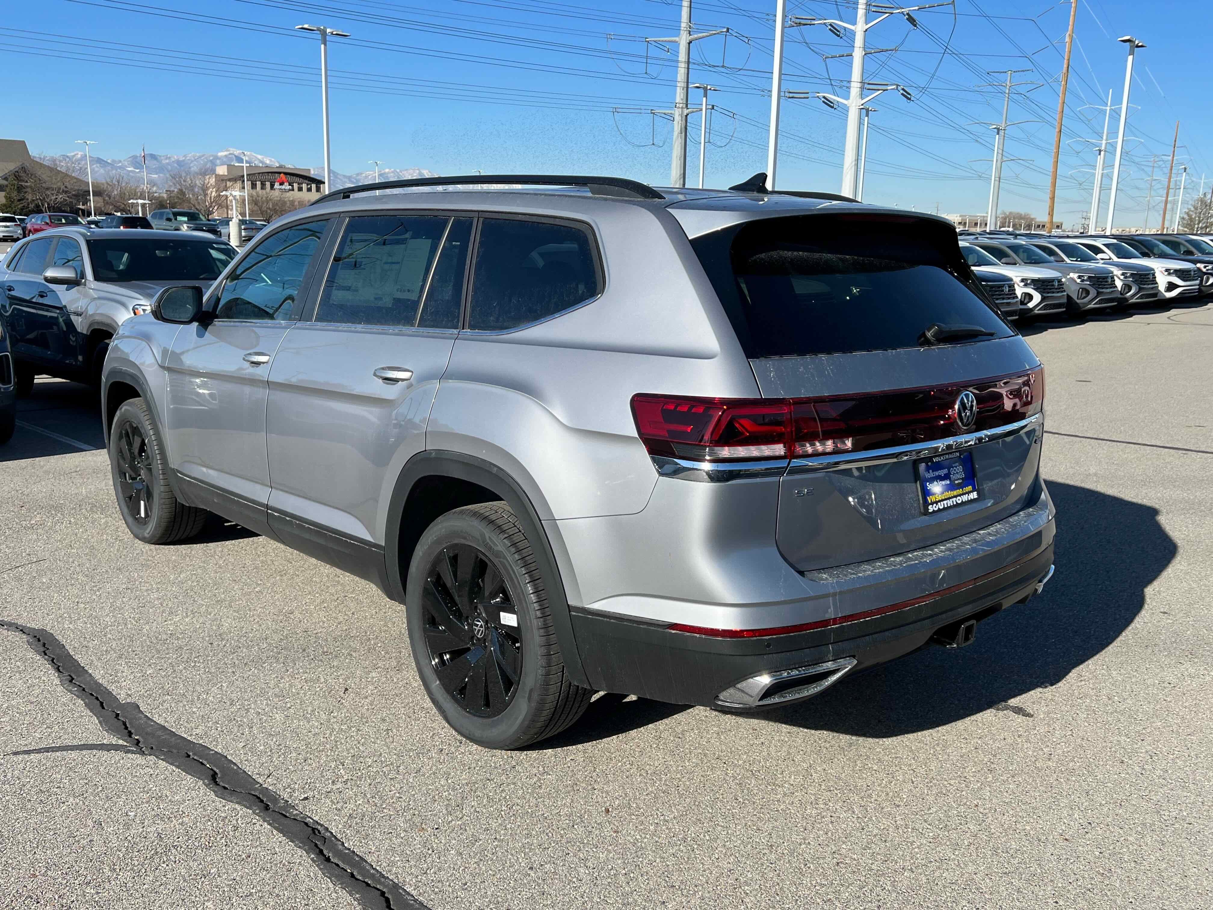 2026 Volkswagen Atlas 2.0T SE w/Technology