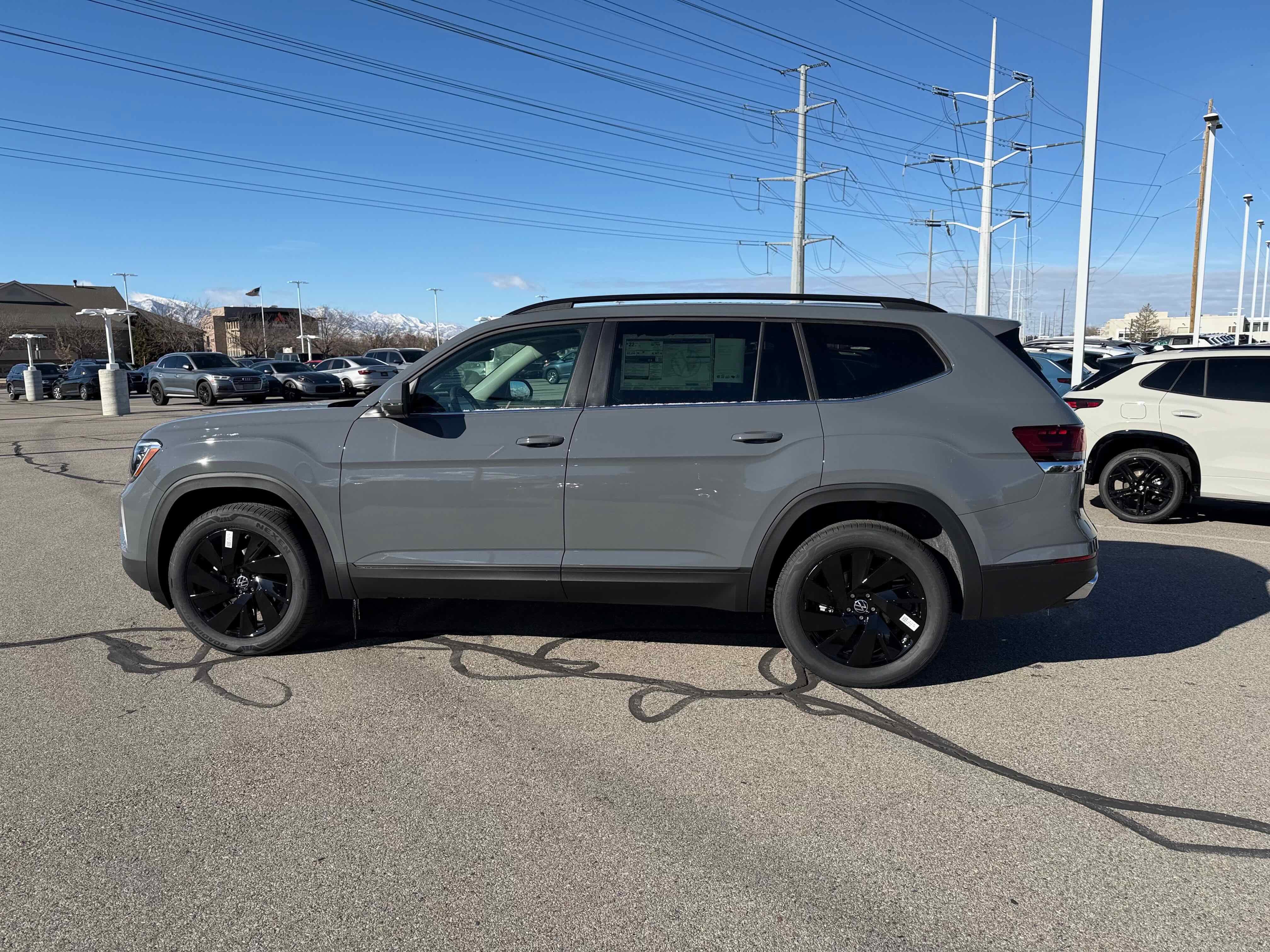 2026 Volkswagen Atlas 2.0T SE w/Technology
