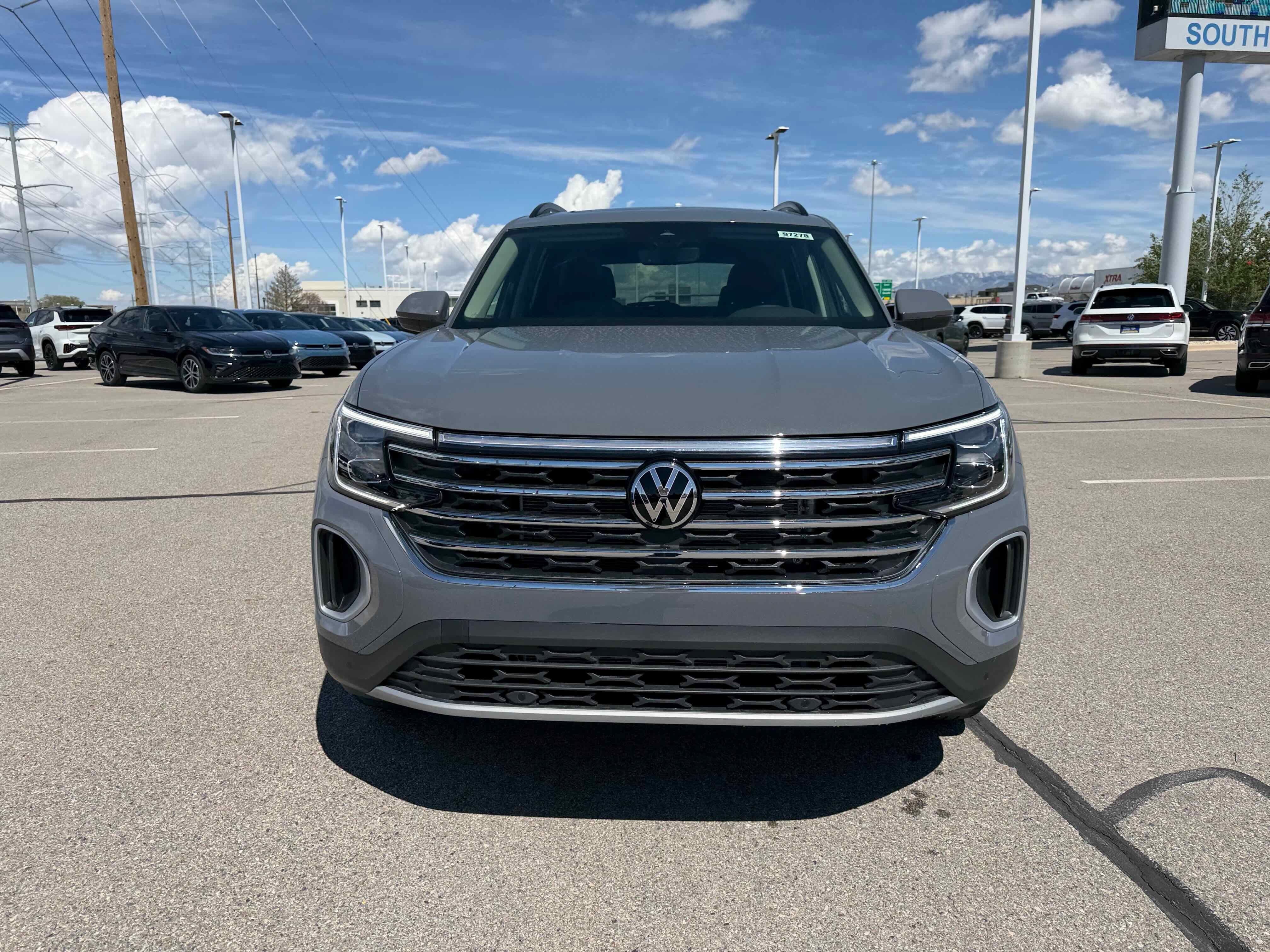 2026 Volkswagen Atlas 2.0T SE w/Technology
