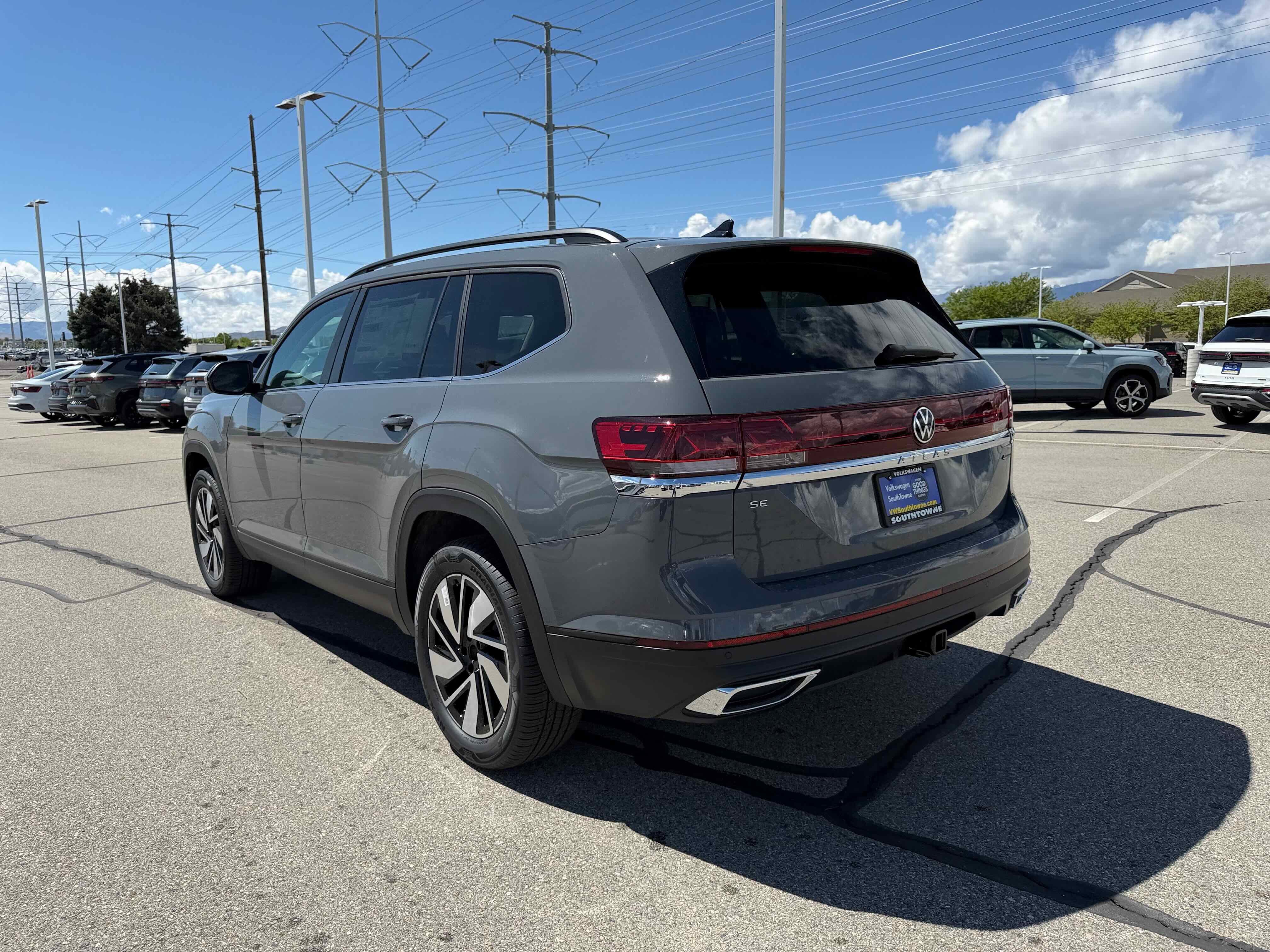2026 Volkswagen Atlas 2.0T SE w/Technology