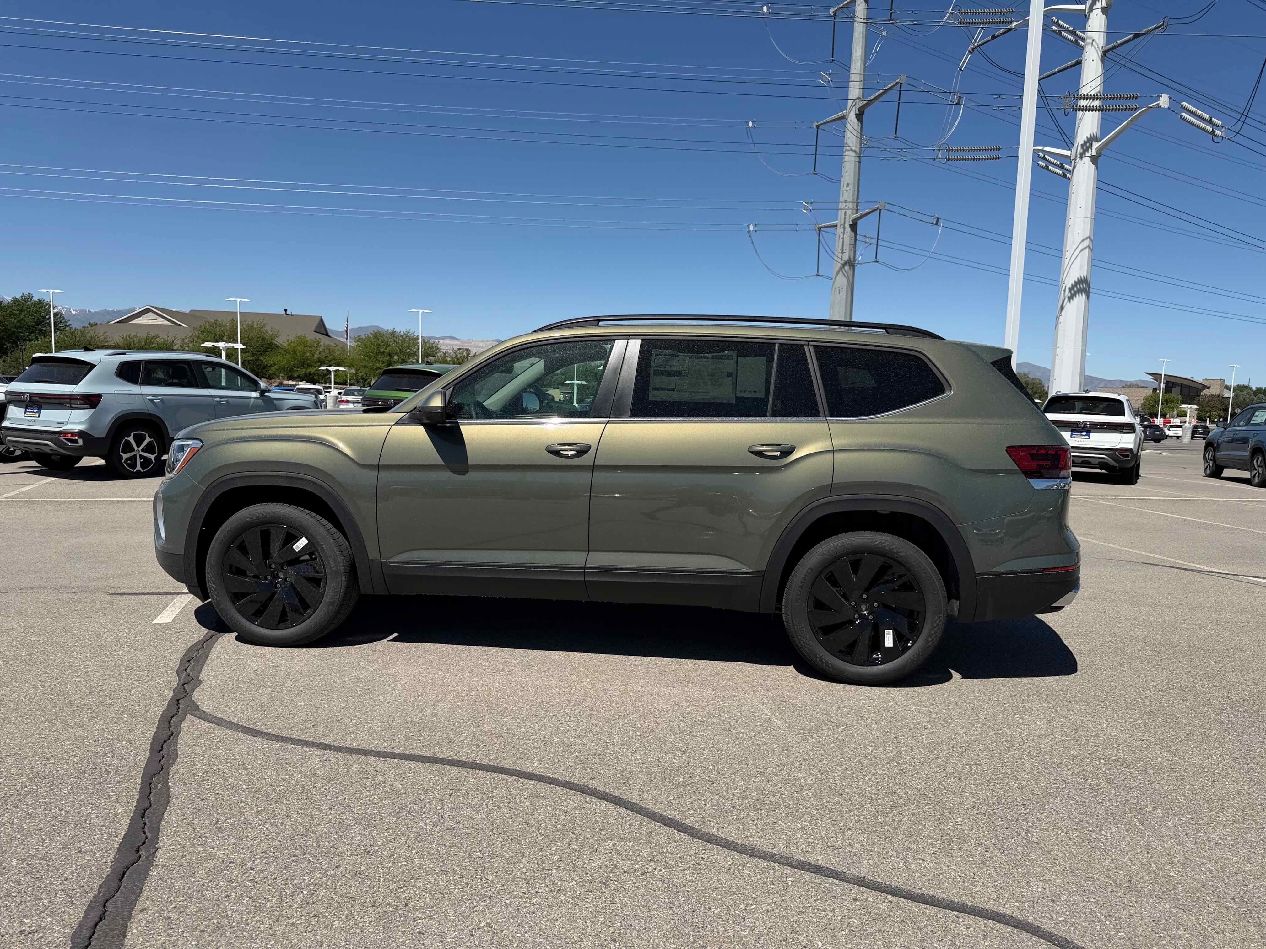 2026 Volkswagen Atlas 2.0T SE w/Technology