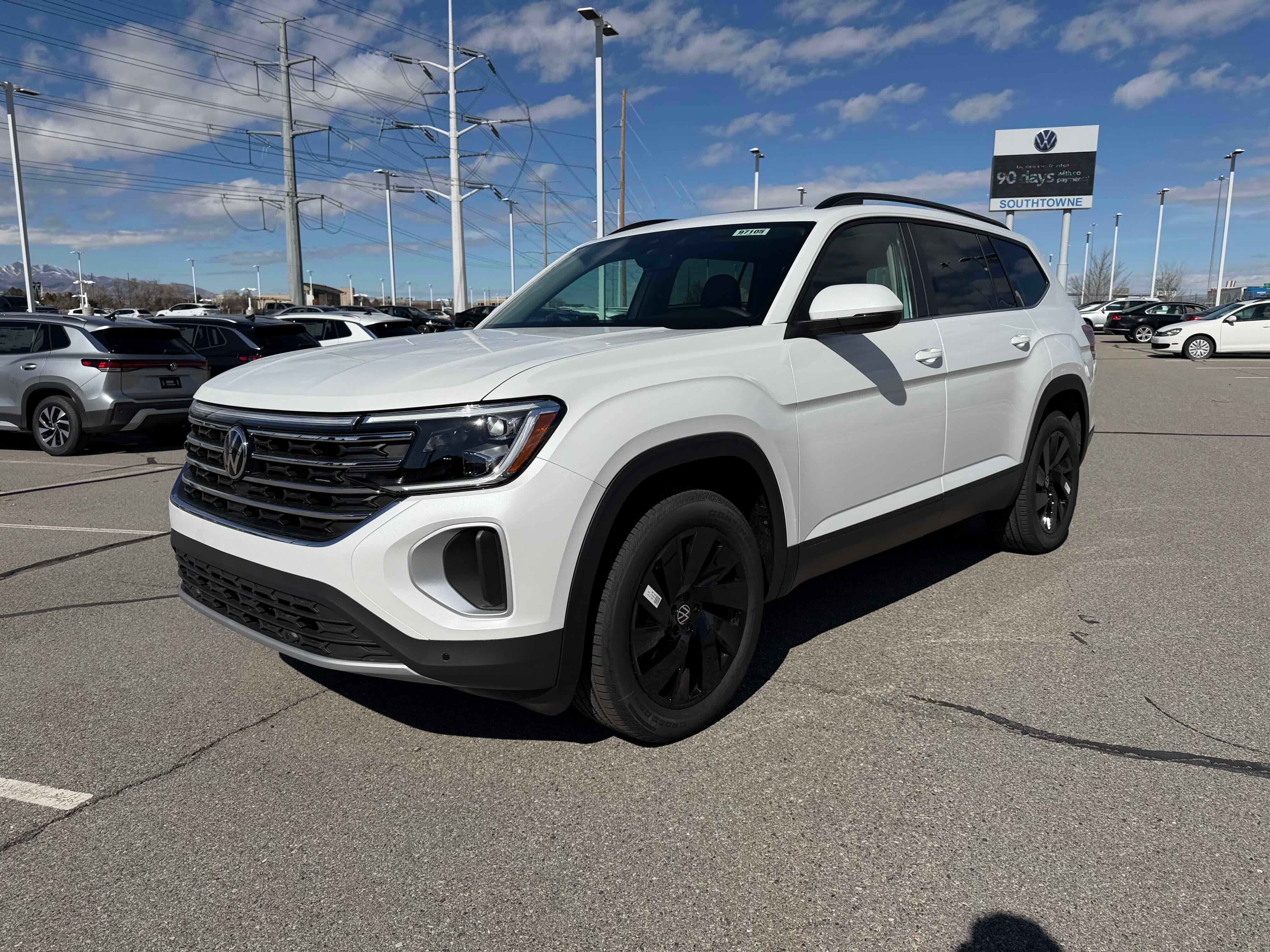 2026 Volkswagen Atlas 2.0T SE w/Technology