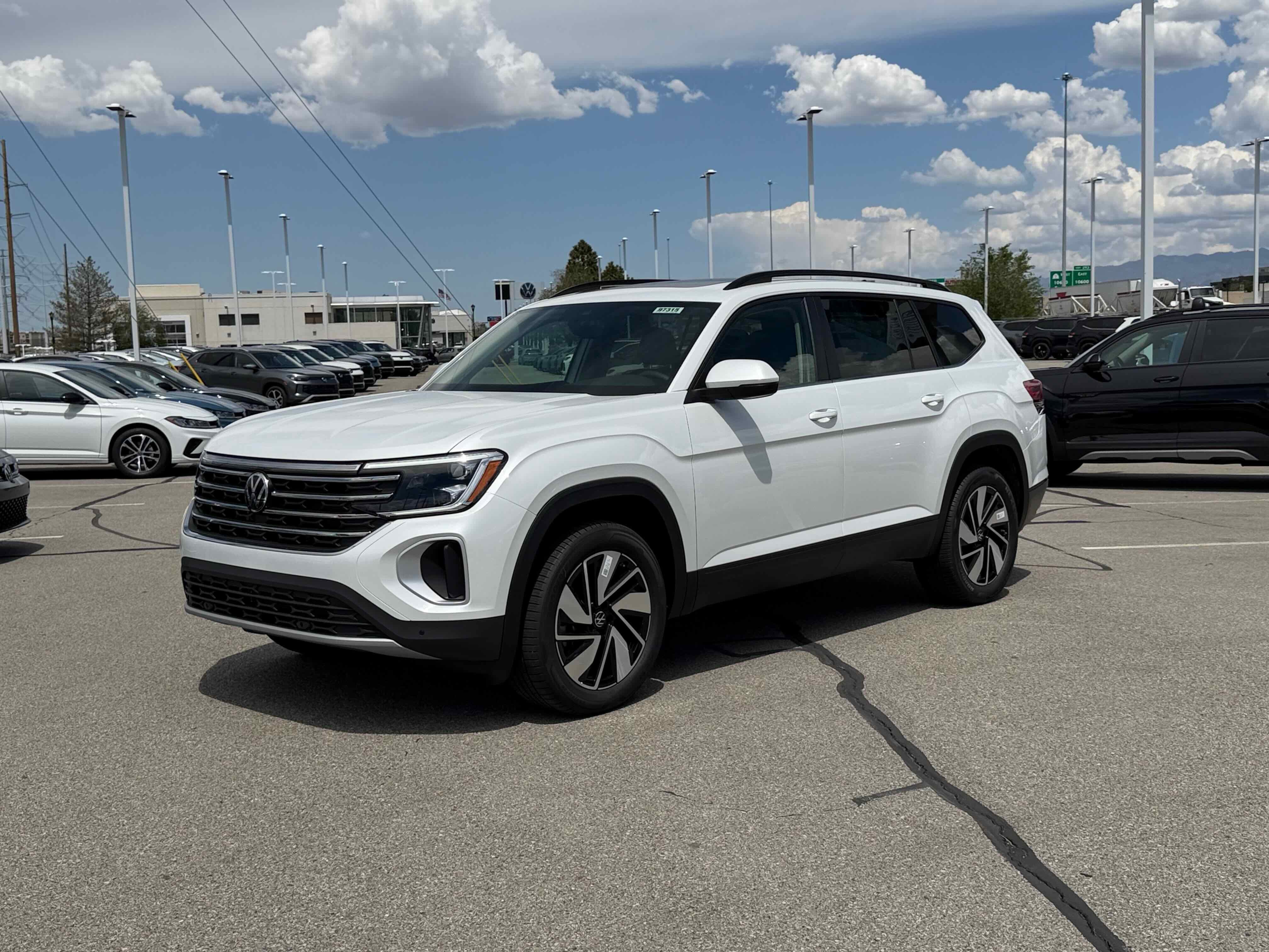 2026 Volkswagen Atlas 2.0T SE w/Technology