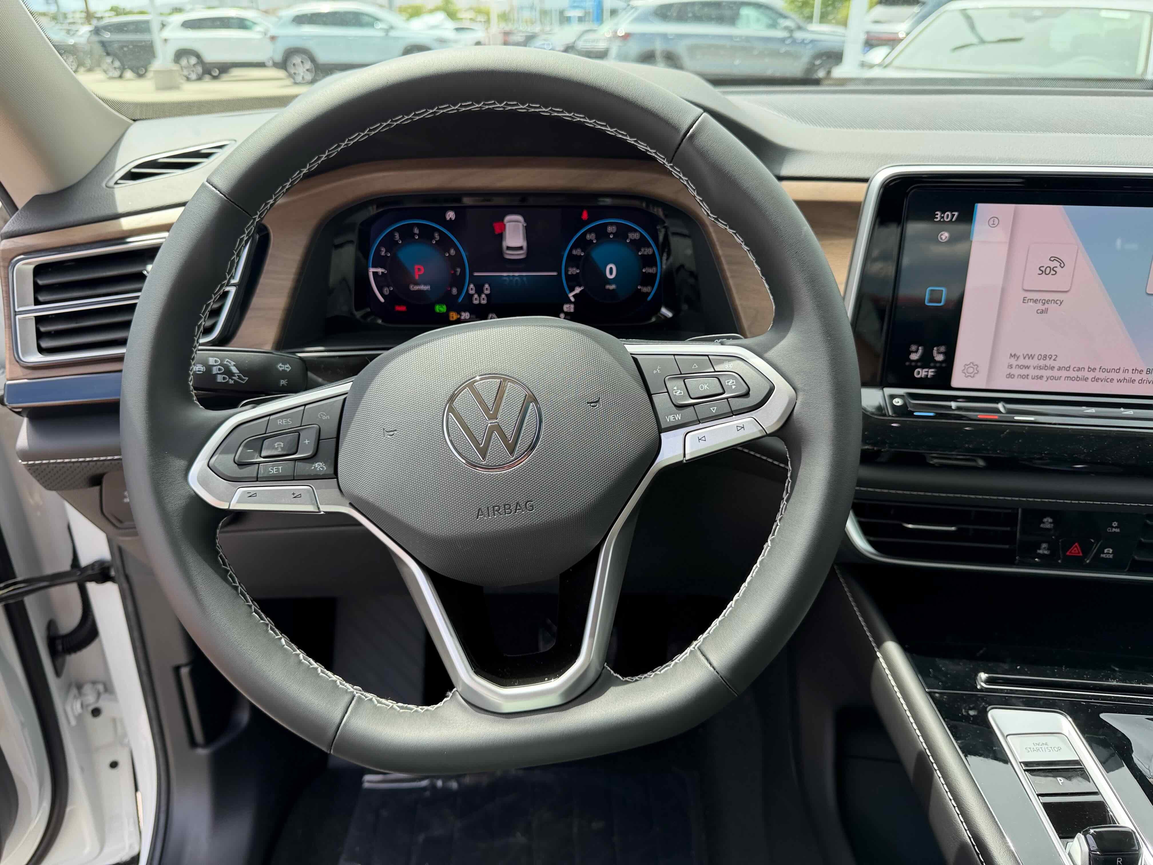 2026 Volkswagen Atlas 2.0T SE w/Technology