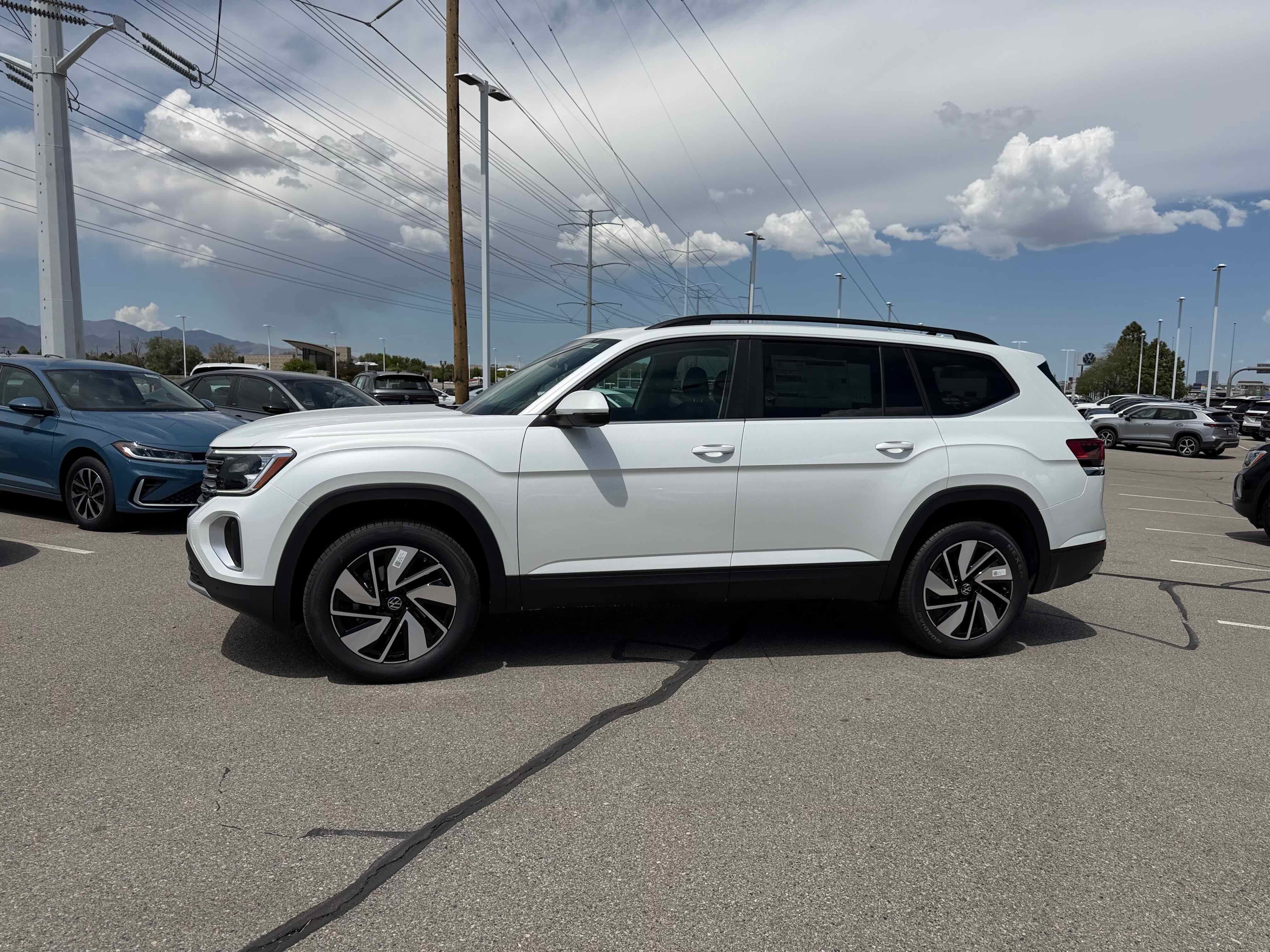2026 Volkswagen Atlas 2.0T SE w/Technology