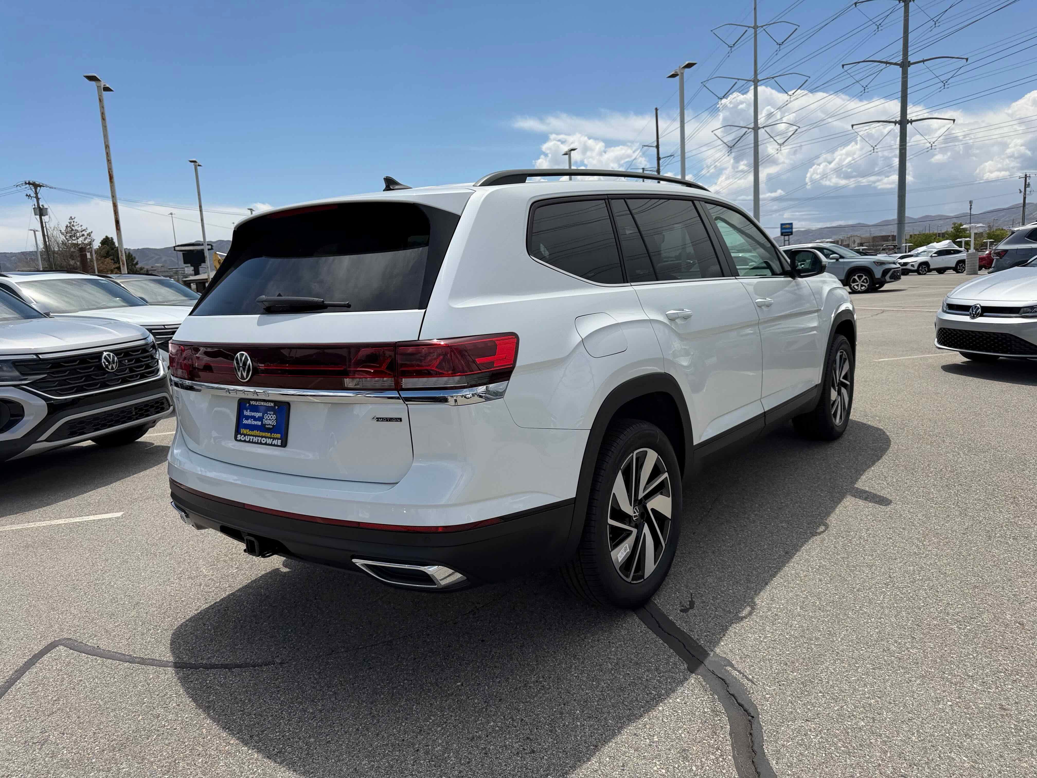 2026 Volkswagen Atlas 2.0T SE w/Technology