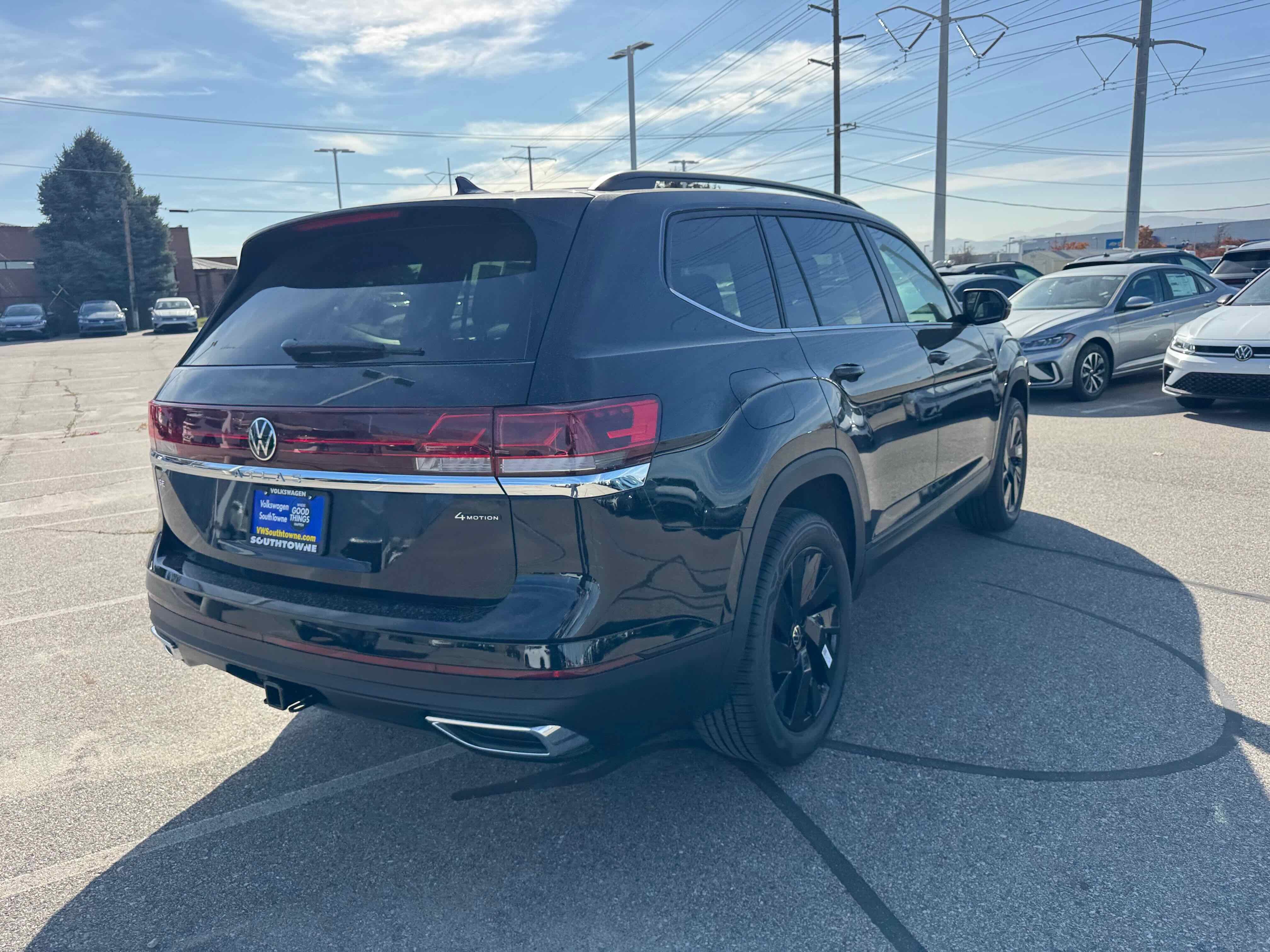 2026 Volkswagen Atlas 2.0T SE w/Technology