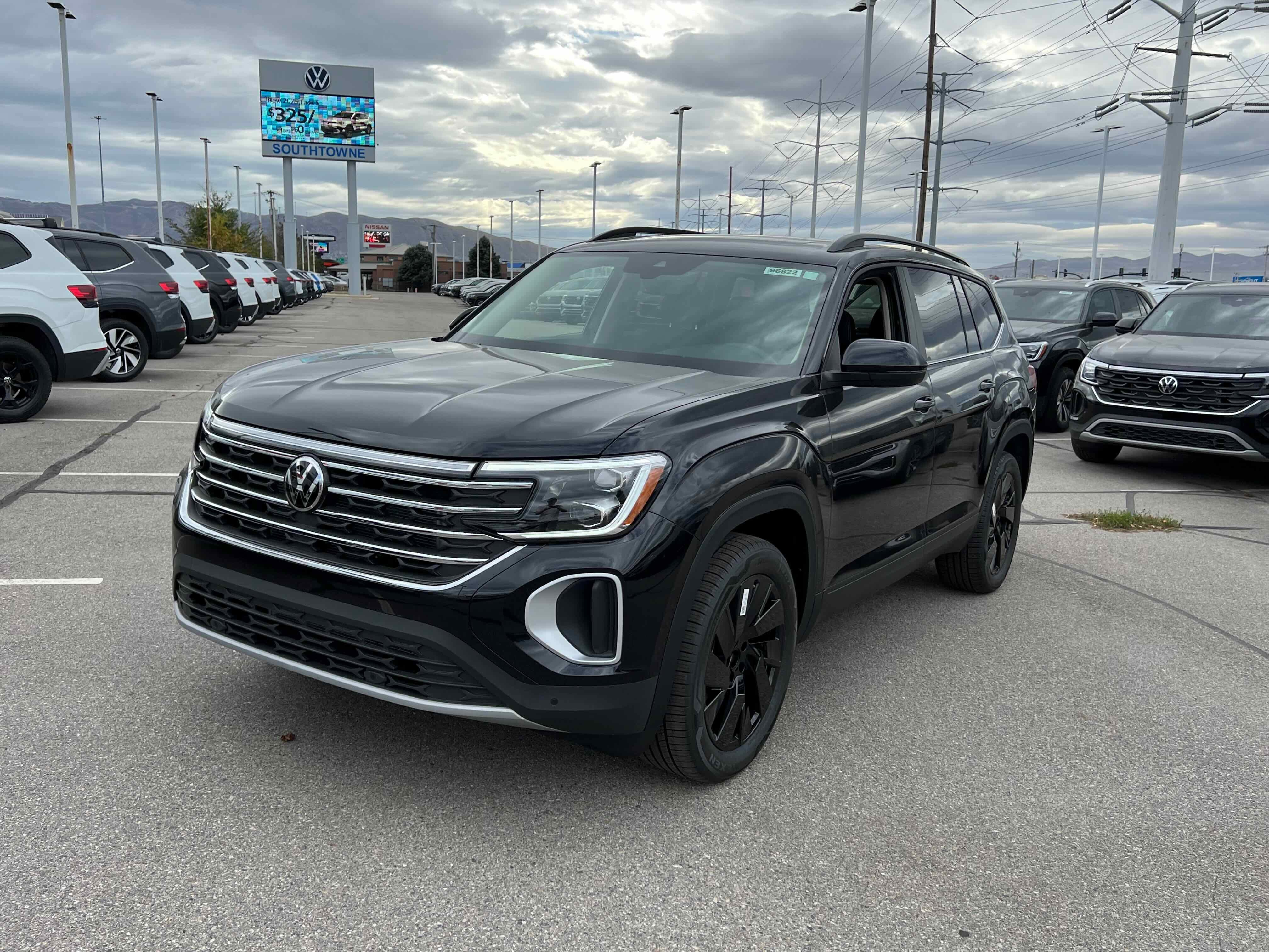 2026 Volkswagen Atlas 2.0T SE w/Technology