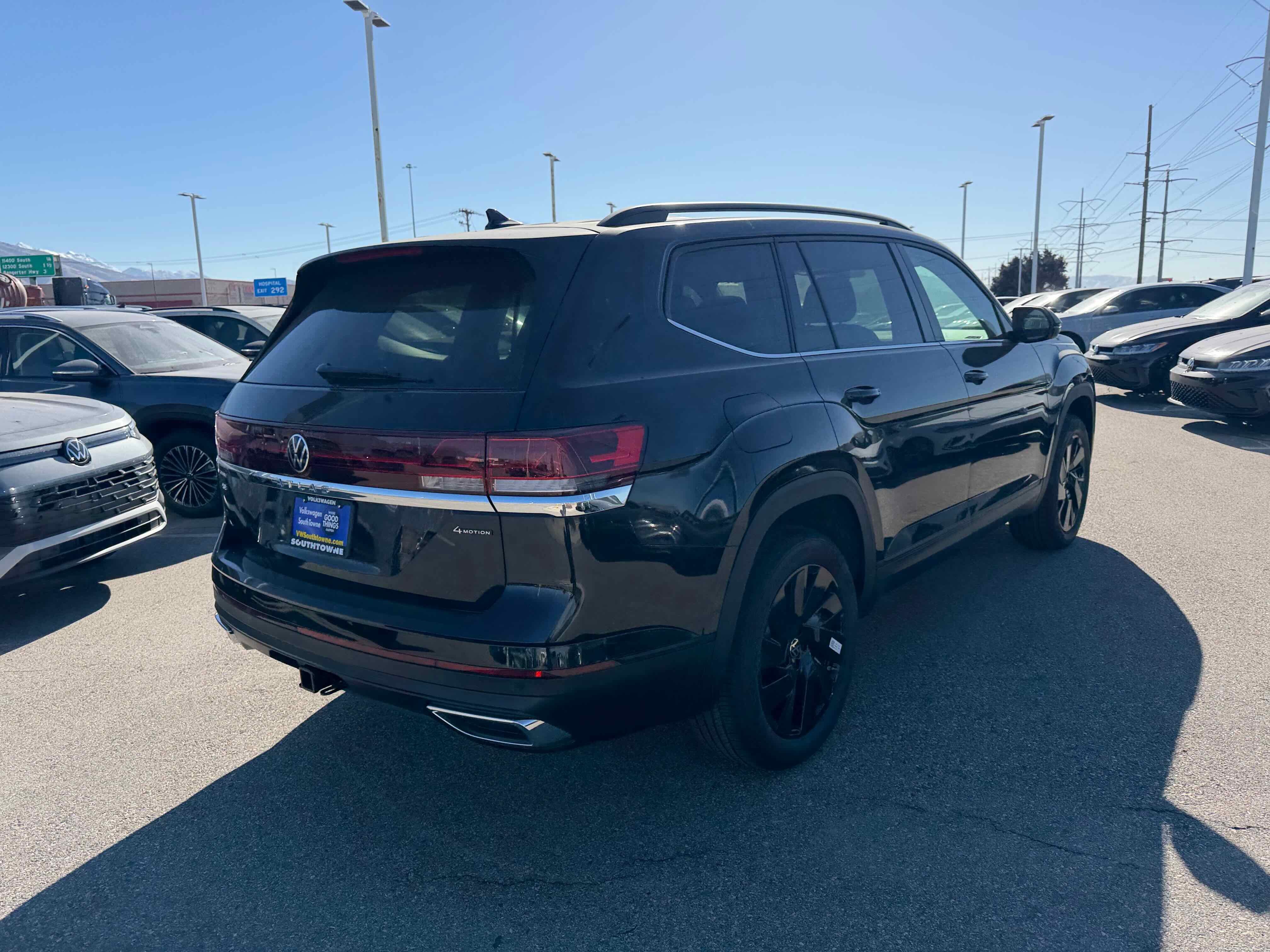 2026 Volkswagen Atlas 2.0T SE w/Technology