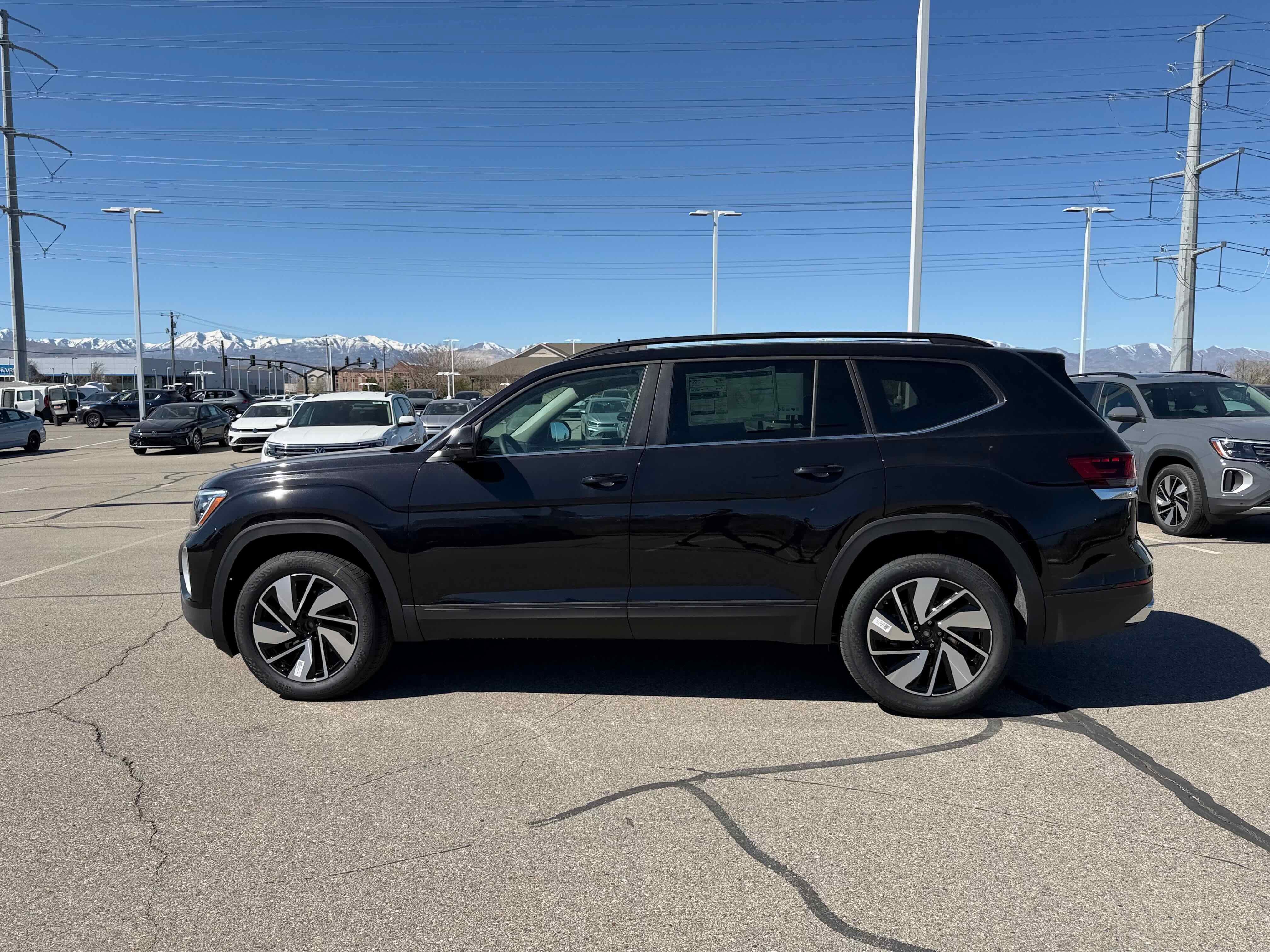 2026 Volkswagen Atlas 2.0T SE w/Technology
