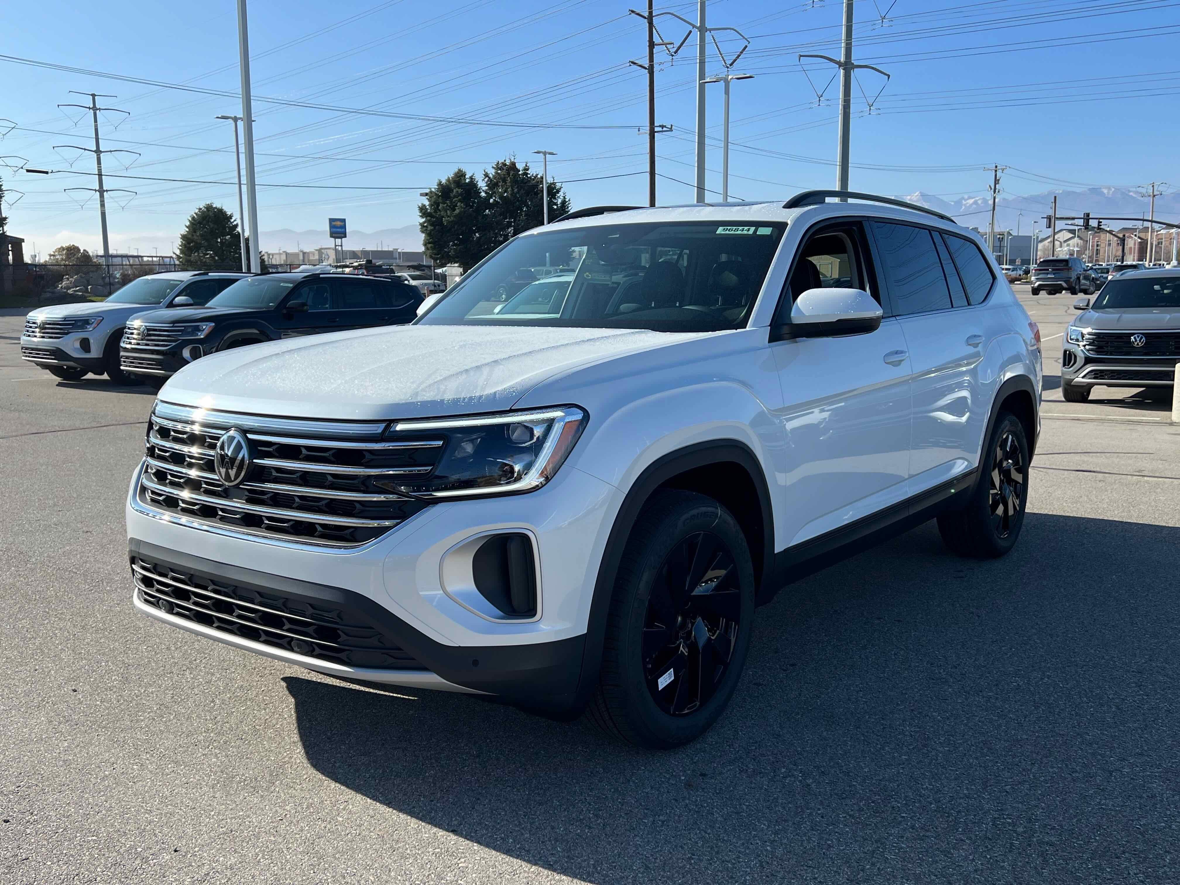2026 Volkswagen Atlas 2.0T SE w/Technology