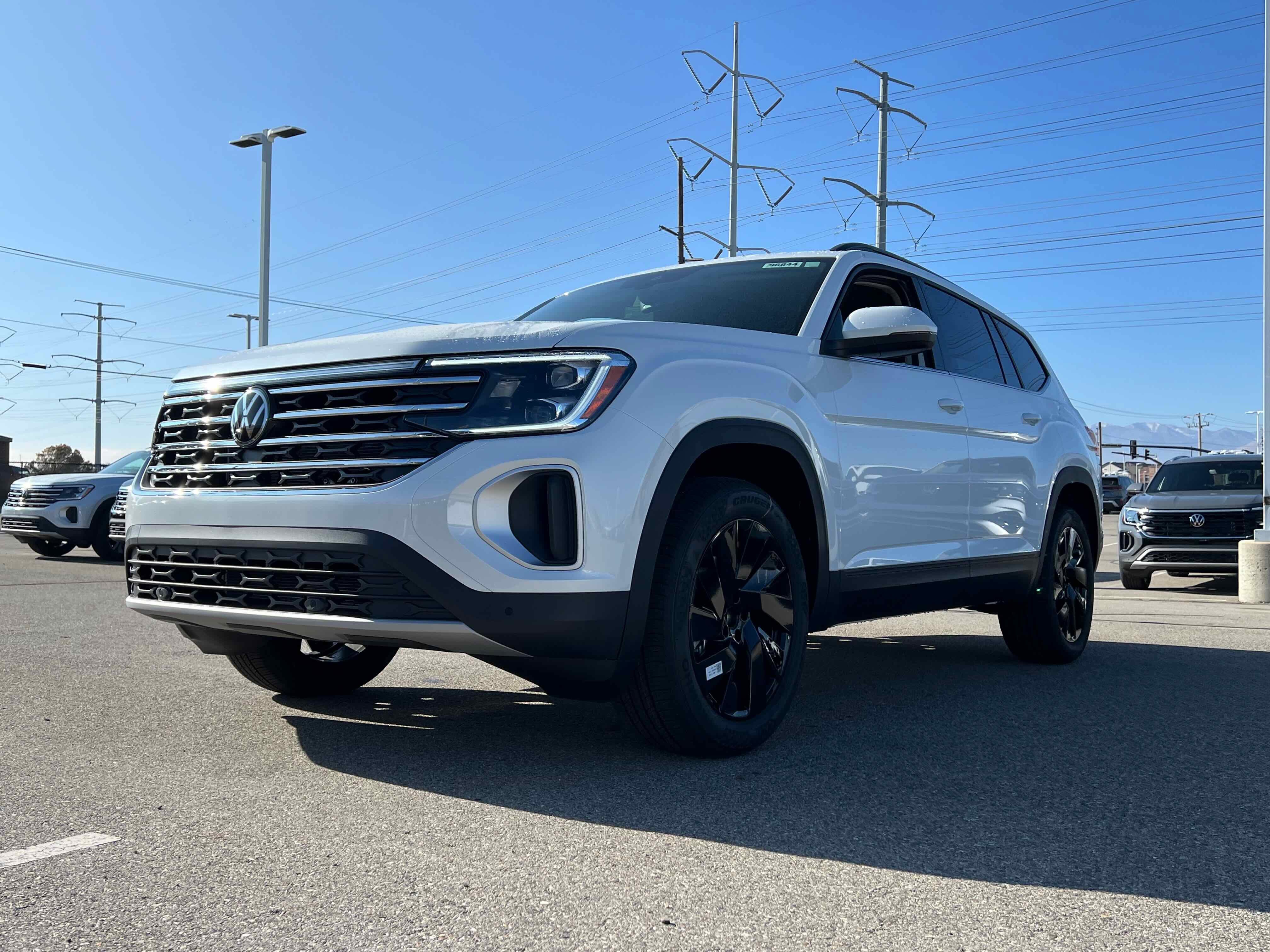 2026 Volkswagen Atlas 2.0T SE w/Technology