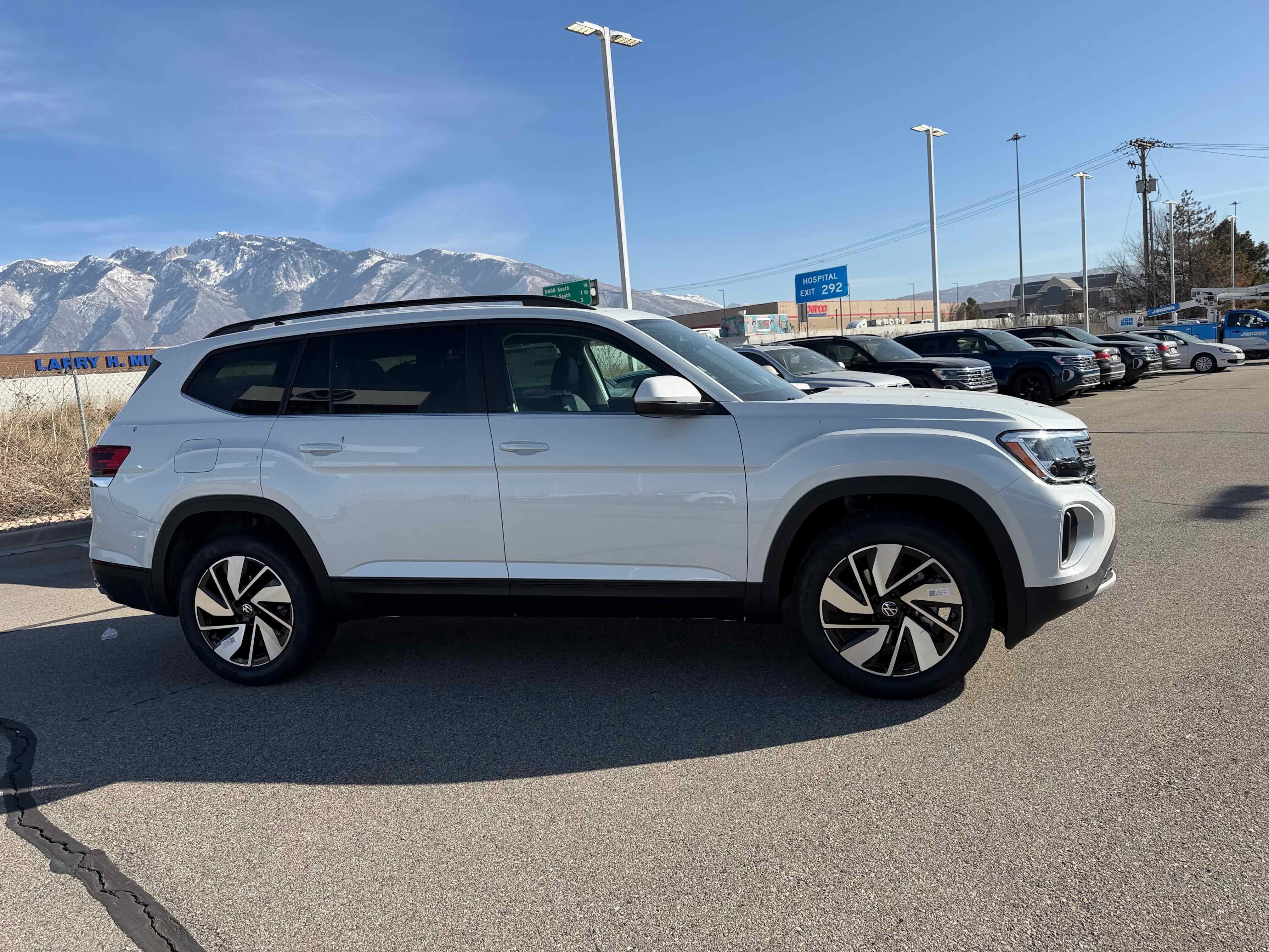 2026 Volkswagen Atlas 2.0T SE w/Technology