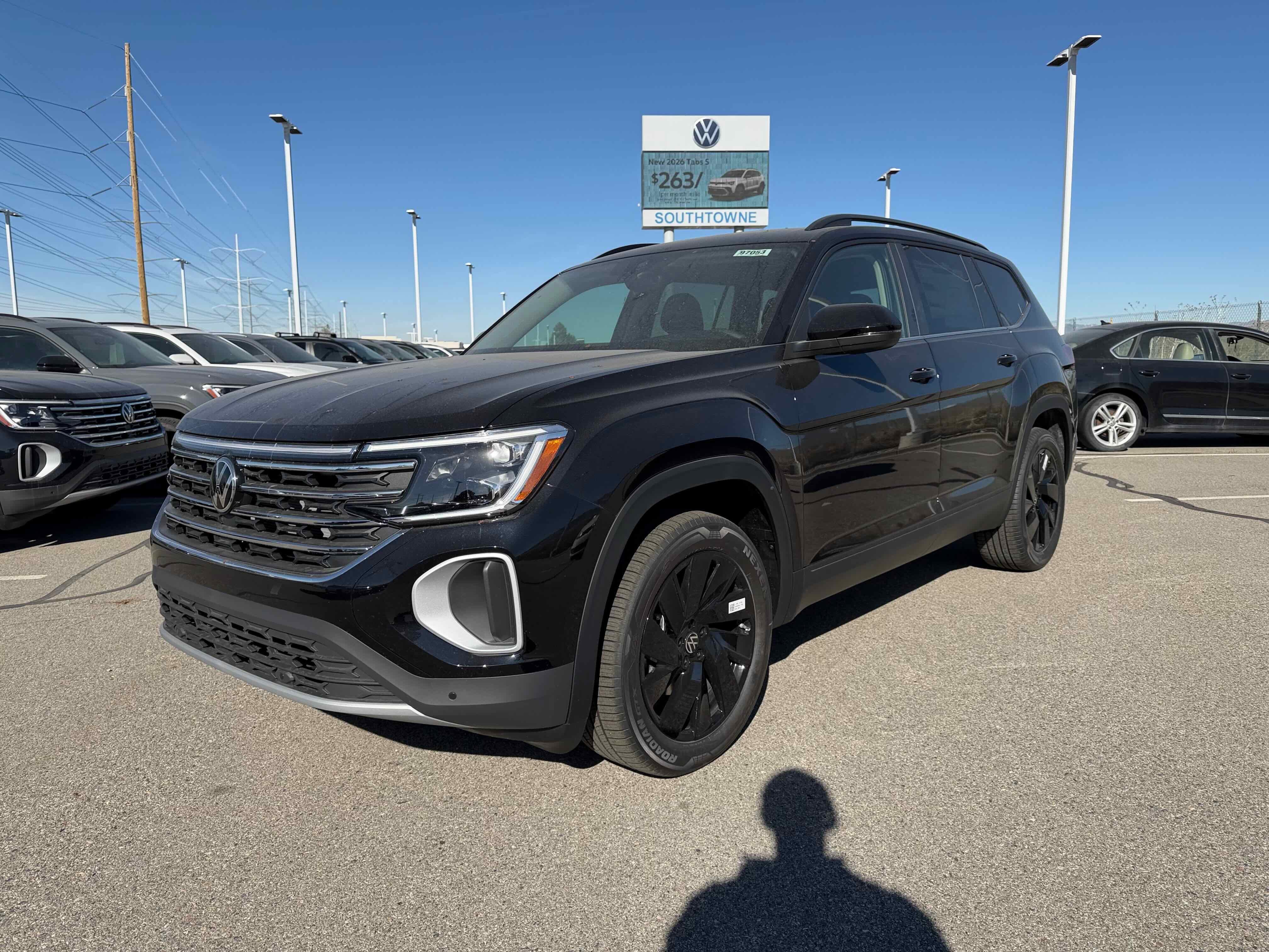 2026 Volkswagen Atlas 2.0T SE w/Technology