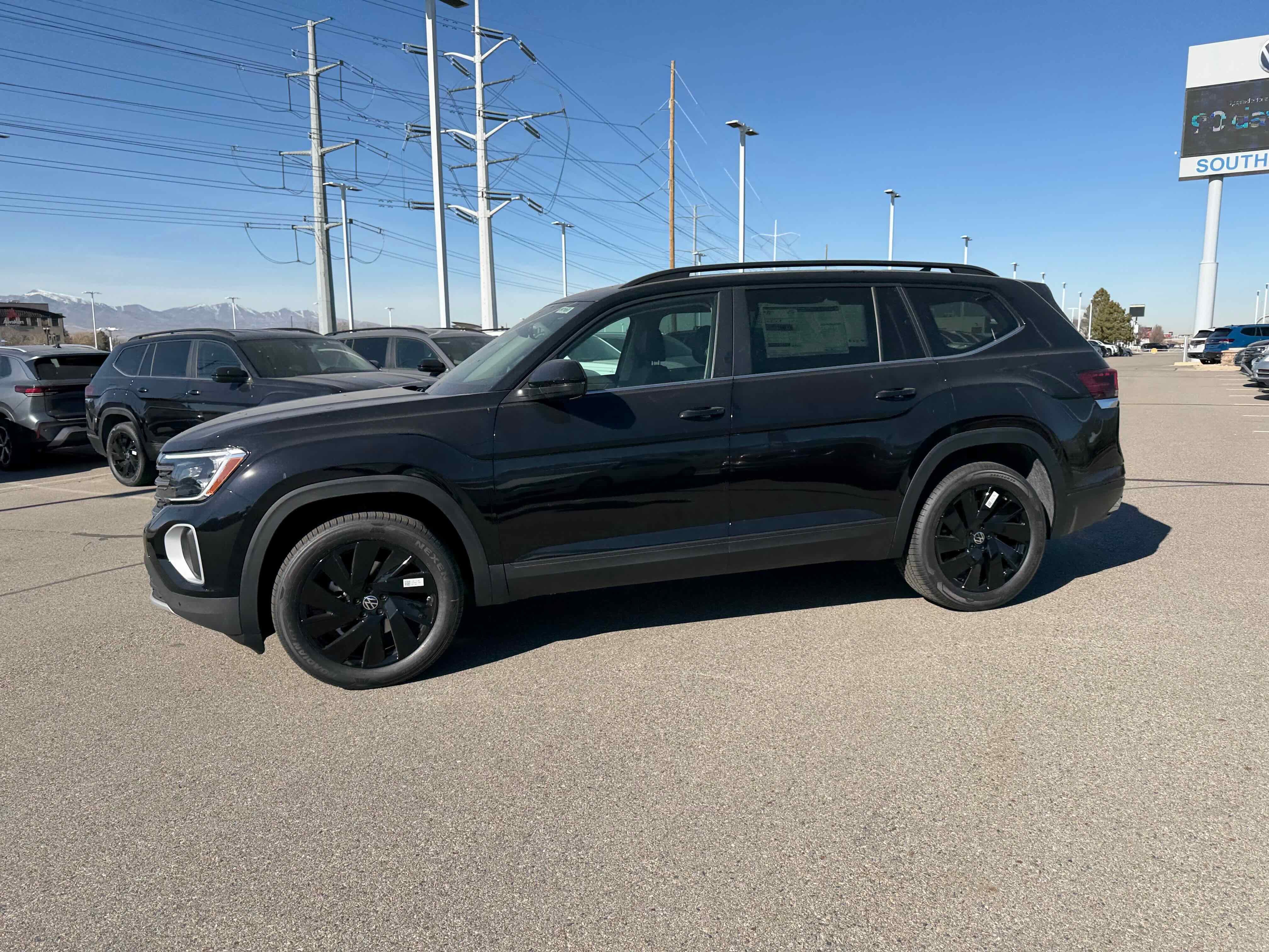 2026 Volkswagen Atlas 2.0T SE w/Technology