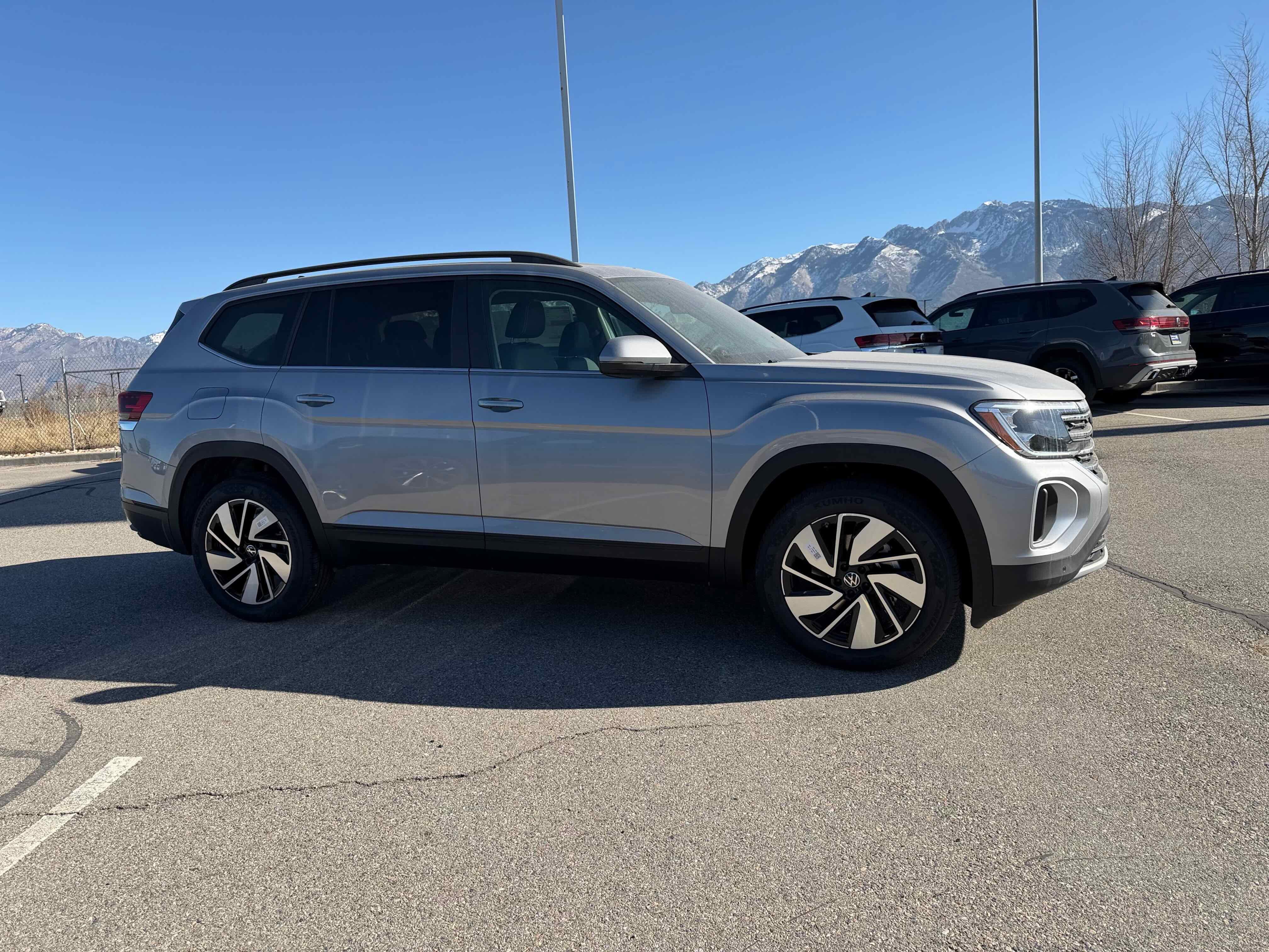 2026 Volkswagen Atlas 2.0T SE w/Technology
