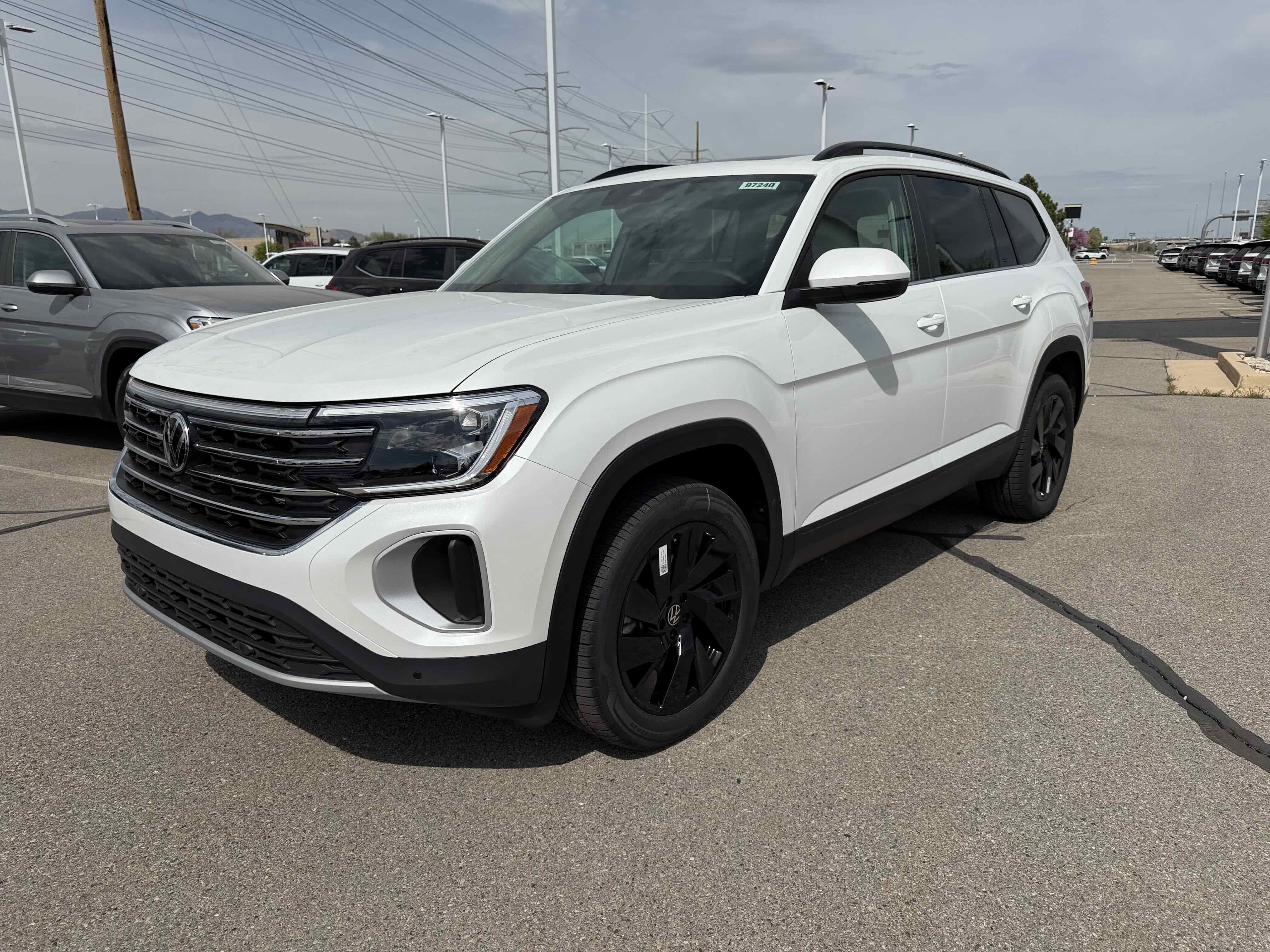 2026 Volkswagen Atlas 2.0T SE w/Technology