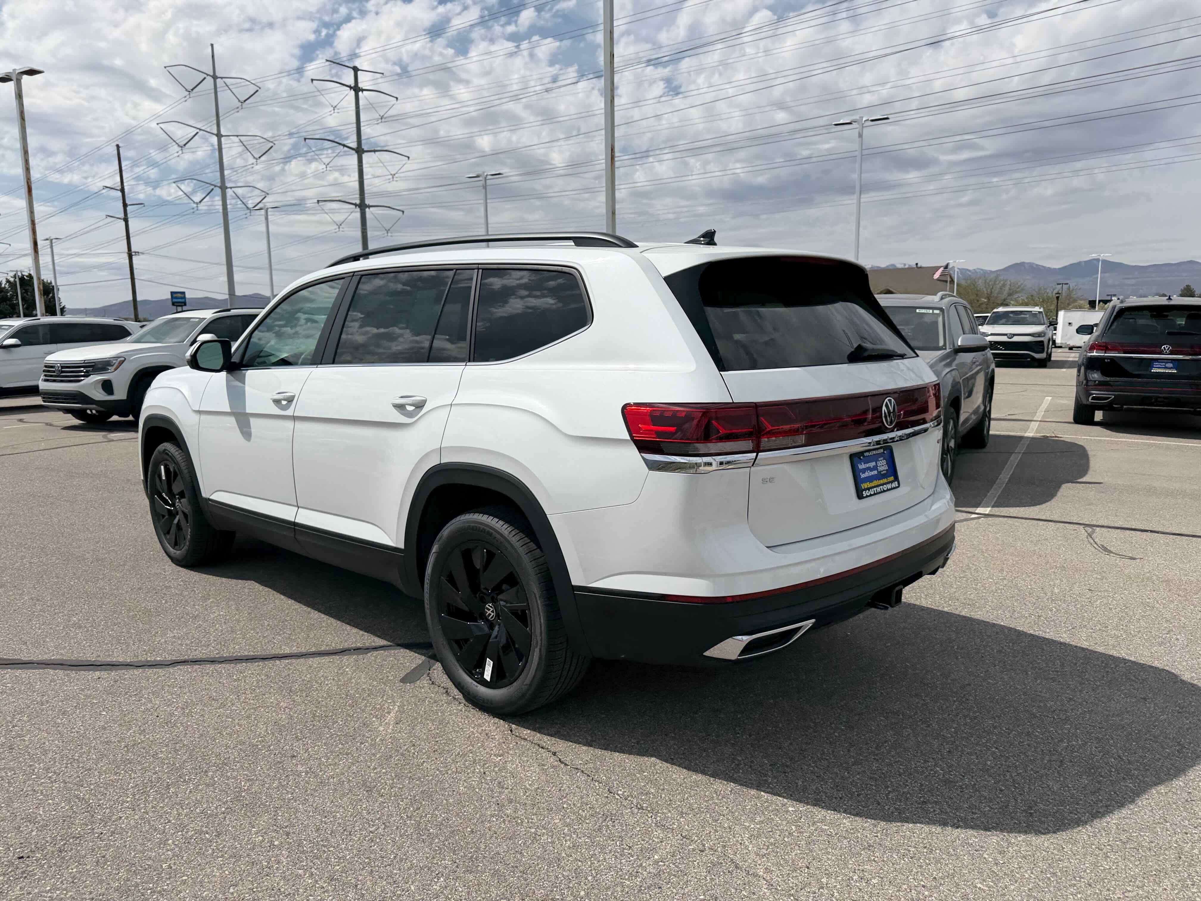 2026 Volkswagen Atlas 2.0T SE w/Technology
