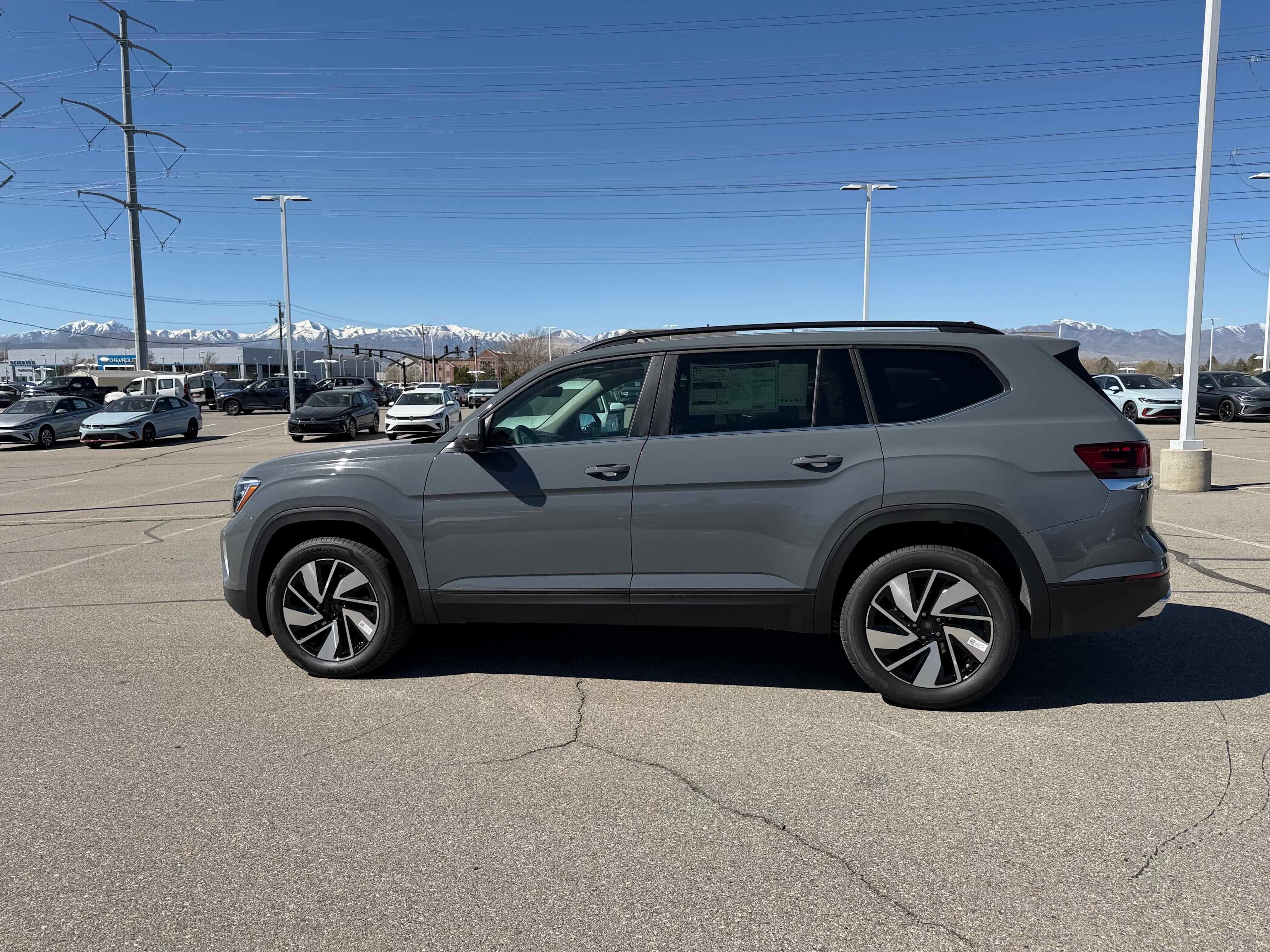 2026 Volkswagen Atlas 2.0T SE w/Technology