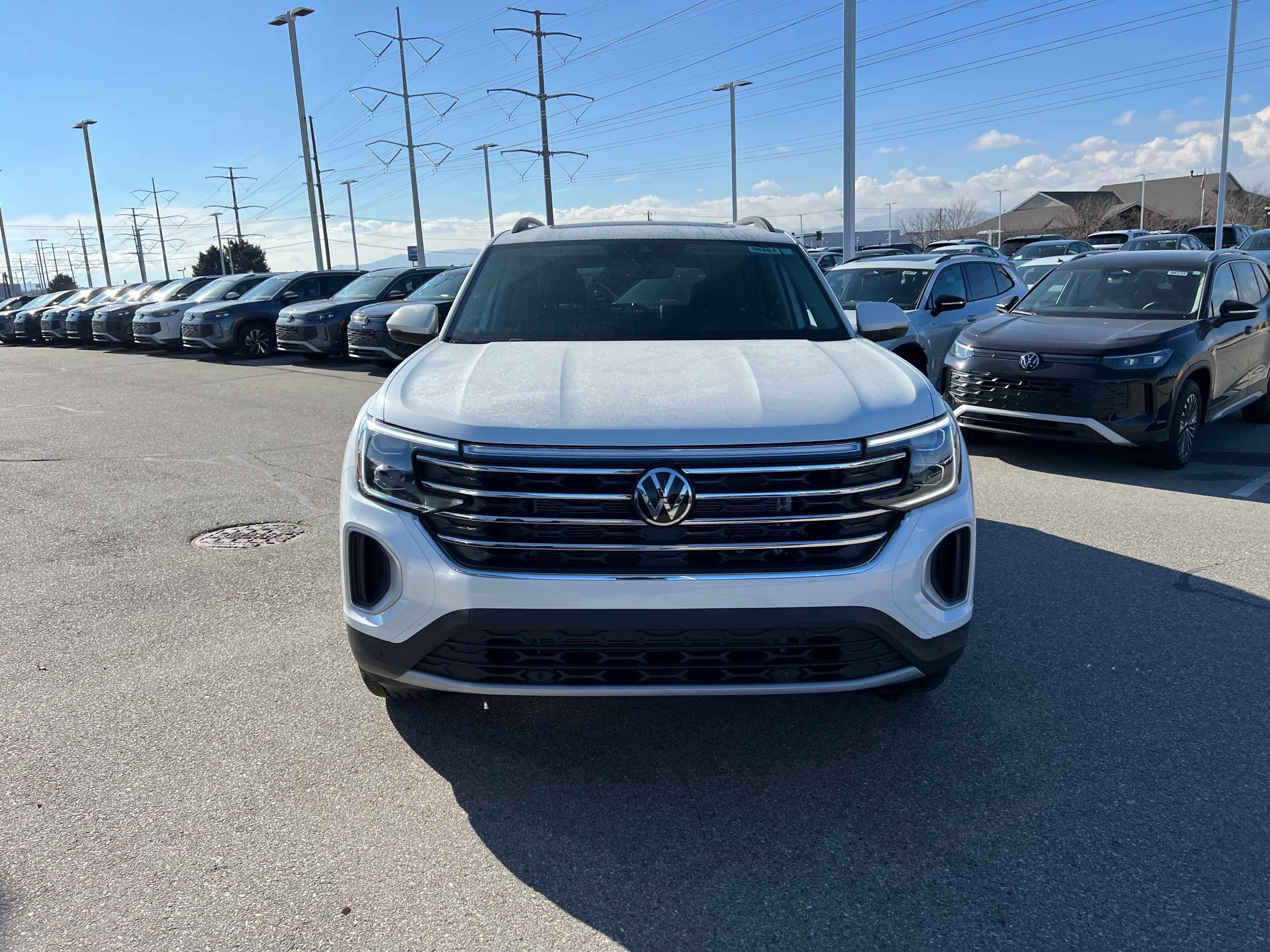 2026 Volkswagen Atlas 2.0T SE w/Technology