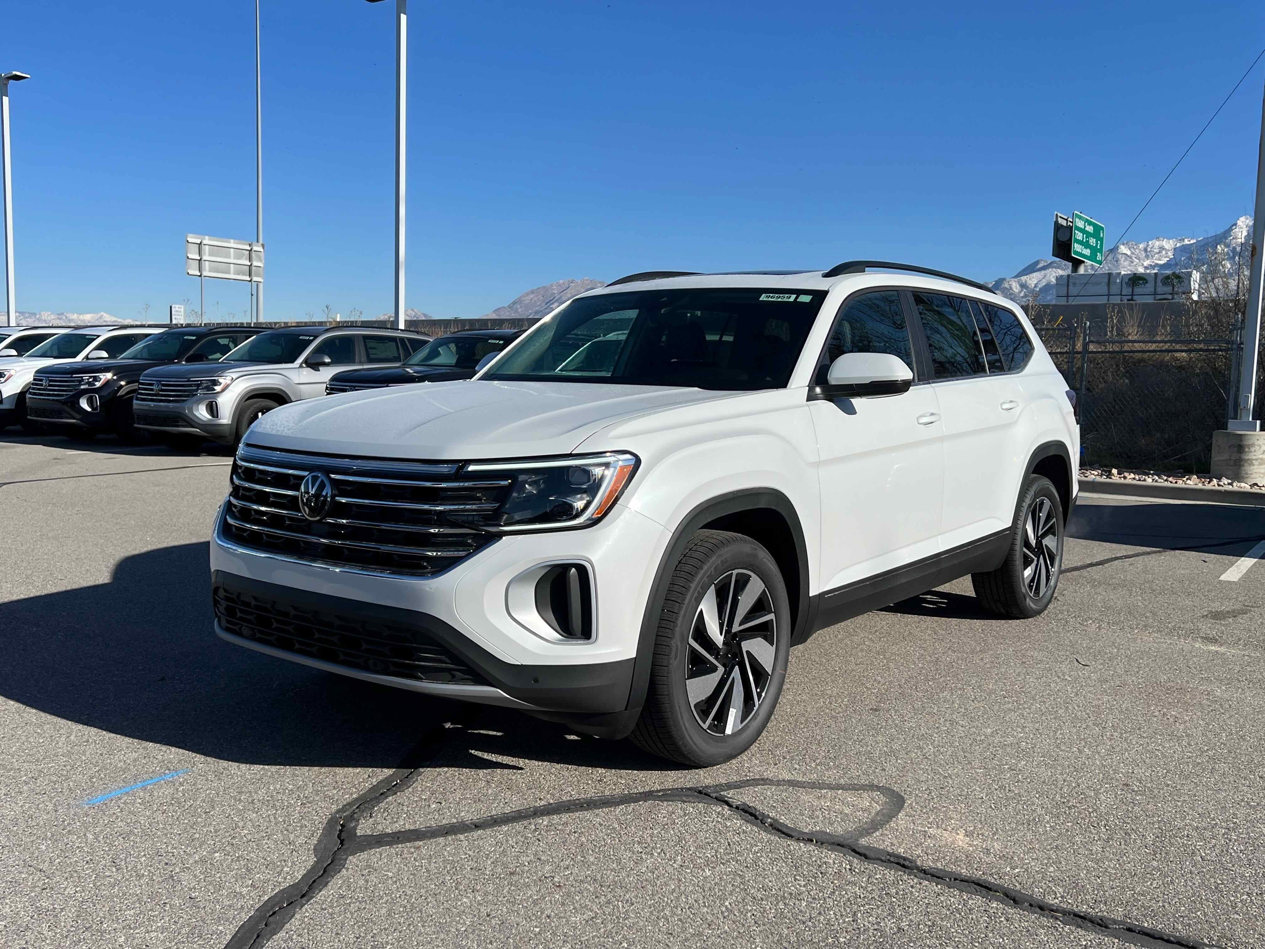 2026 Volkswagen Atlas 2.0T SE w/Technology