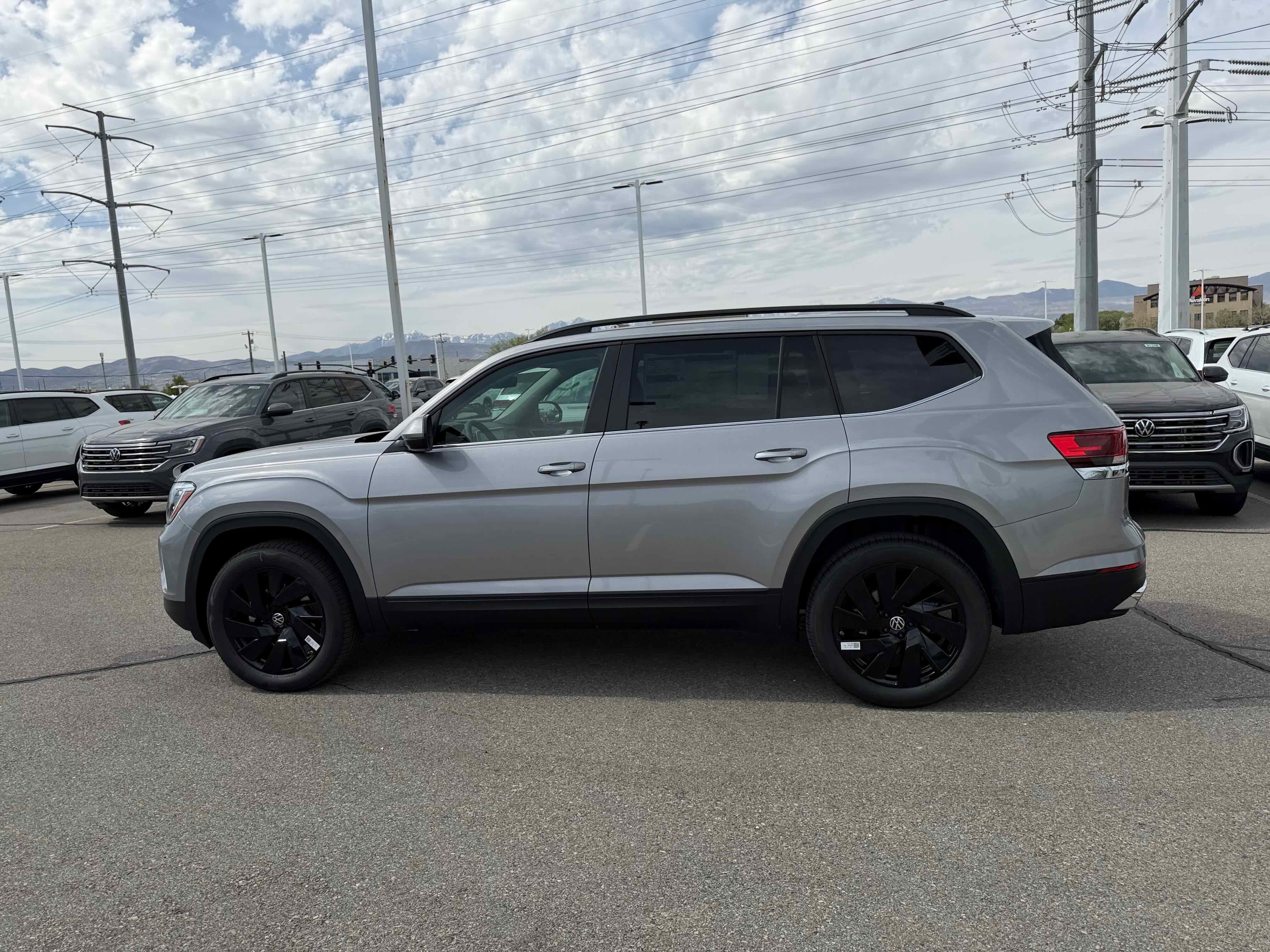 2026 Volkswagen Atlas 2.0T SE w/Technology