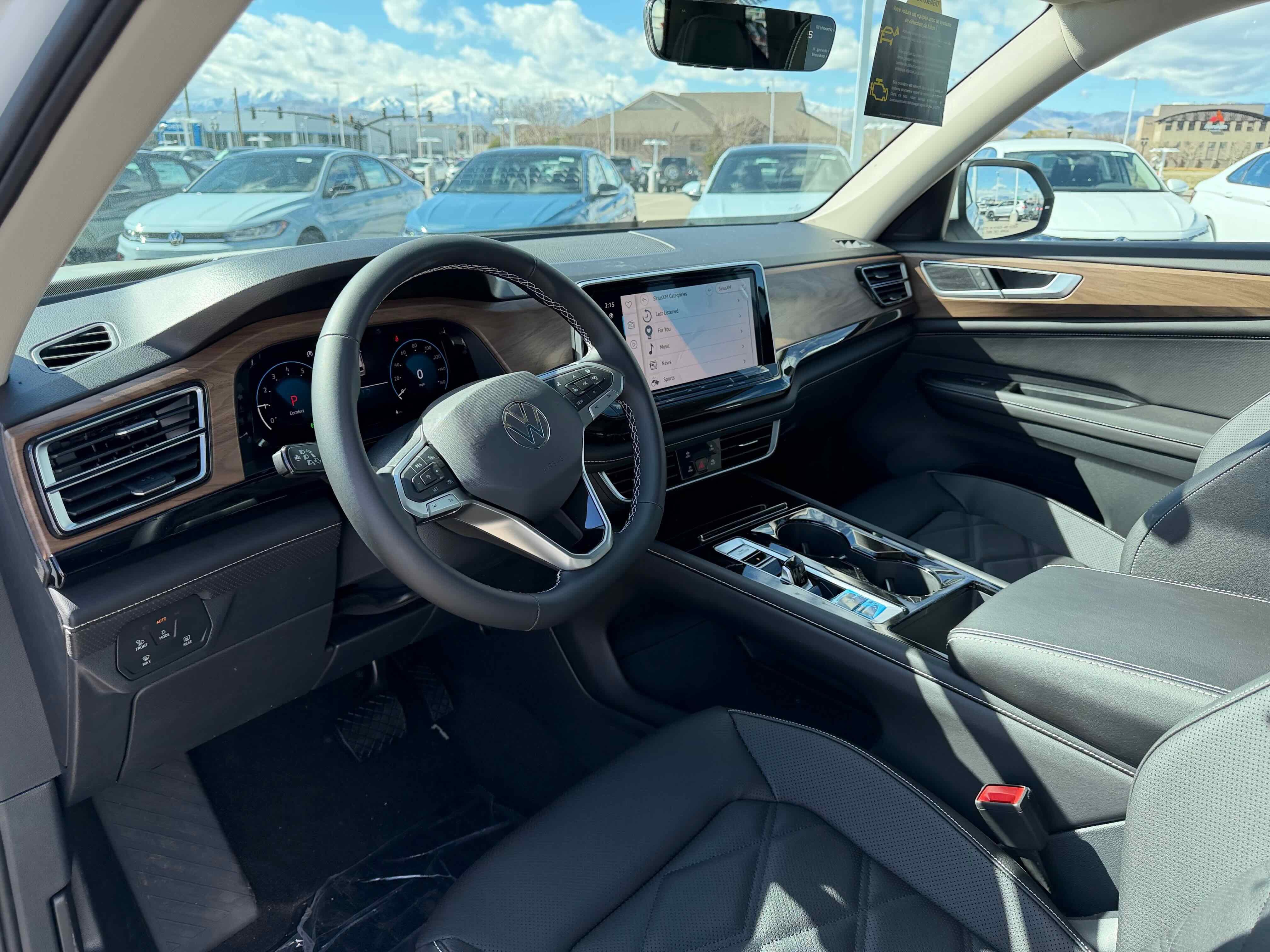 2026 Volkswagen Atlas 2.0T SE w/Technology