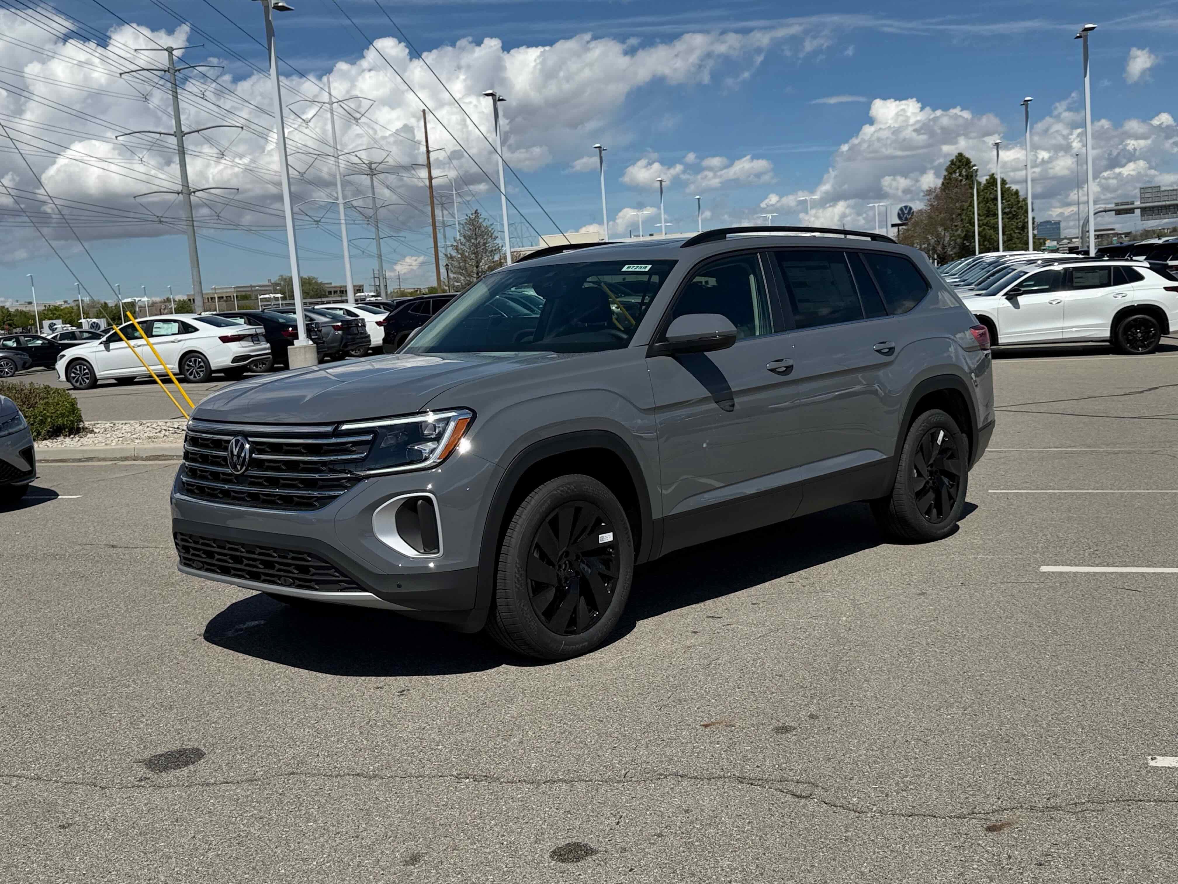 2026 Volkswagen Atlas 2.0T SE w/Technology