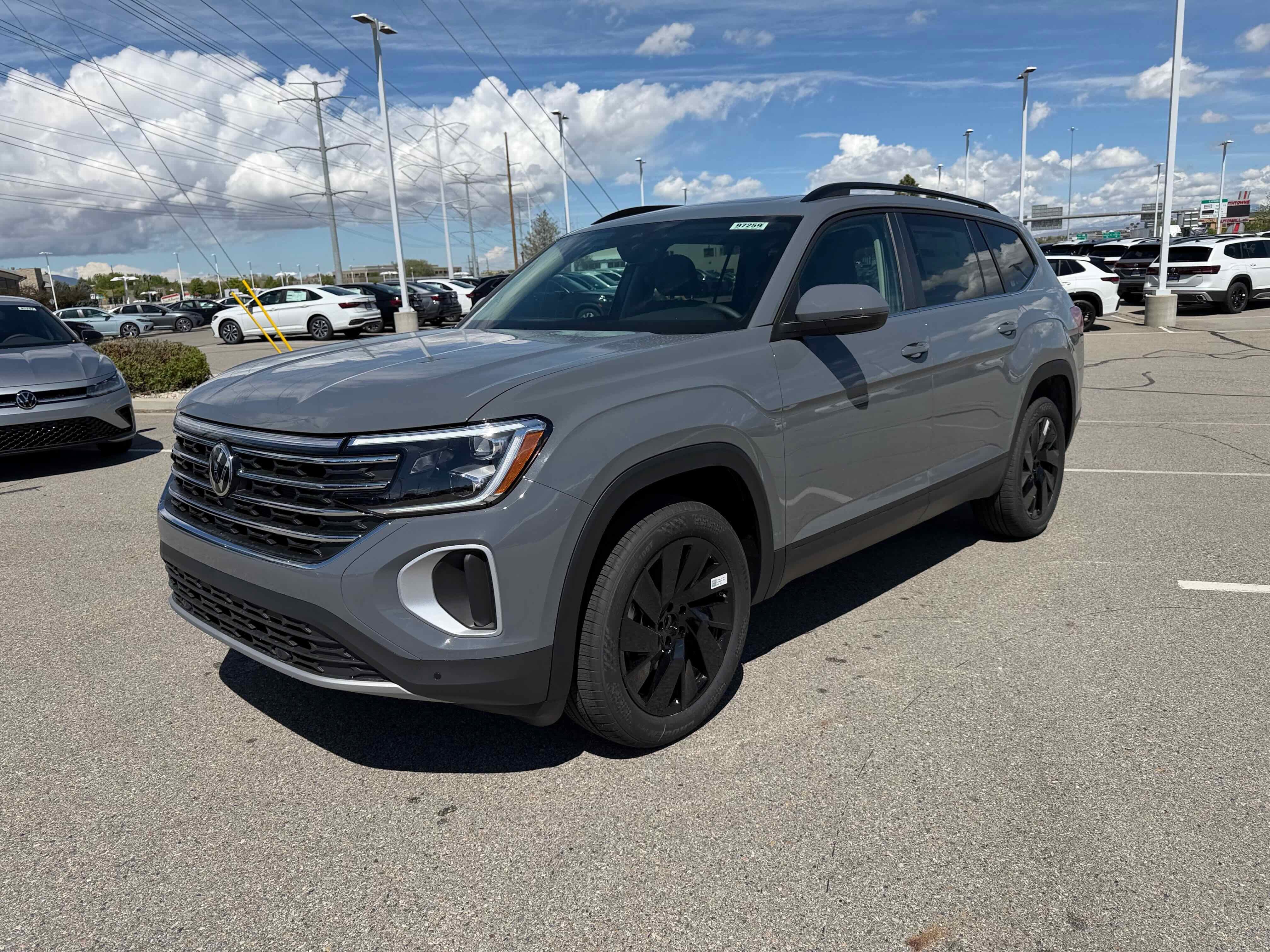 2026 Volkswagen Atlas 2.0T SE w/Technology