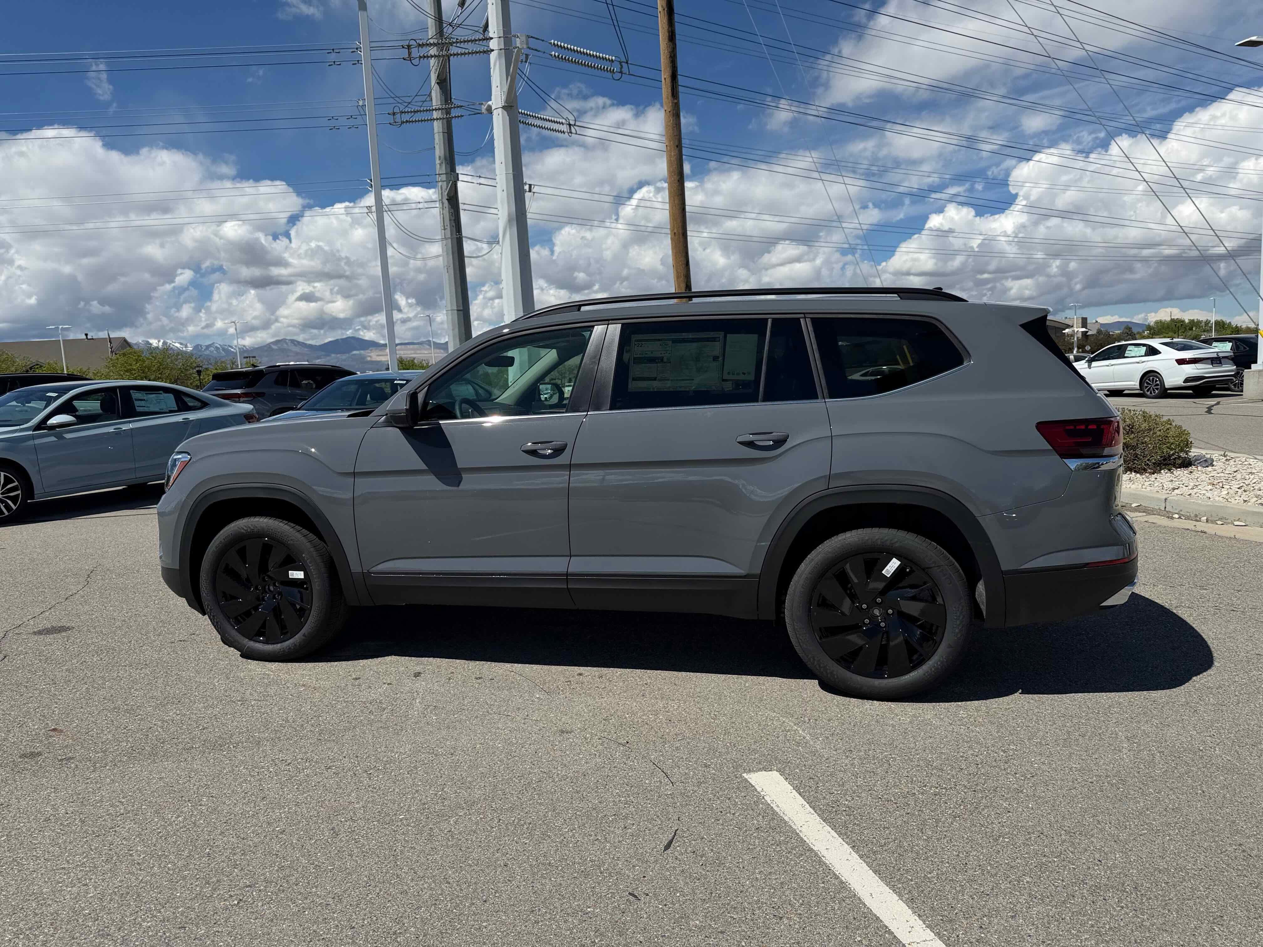 2026 Volkswagen Atlas 2.0T SE w/Technology