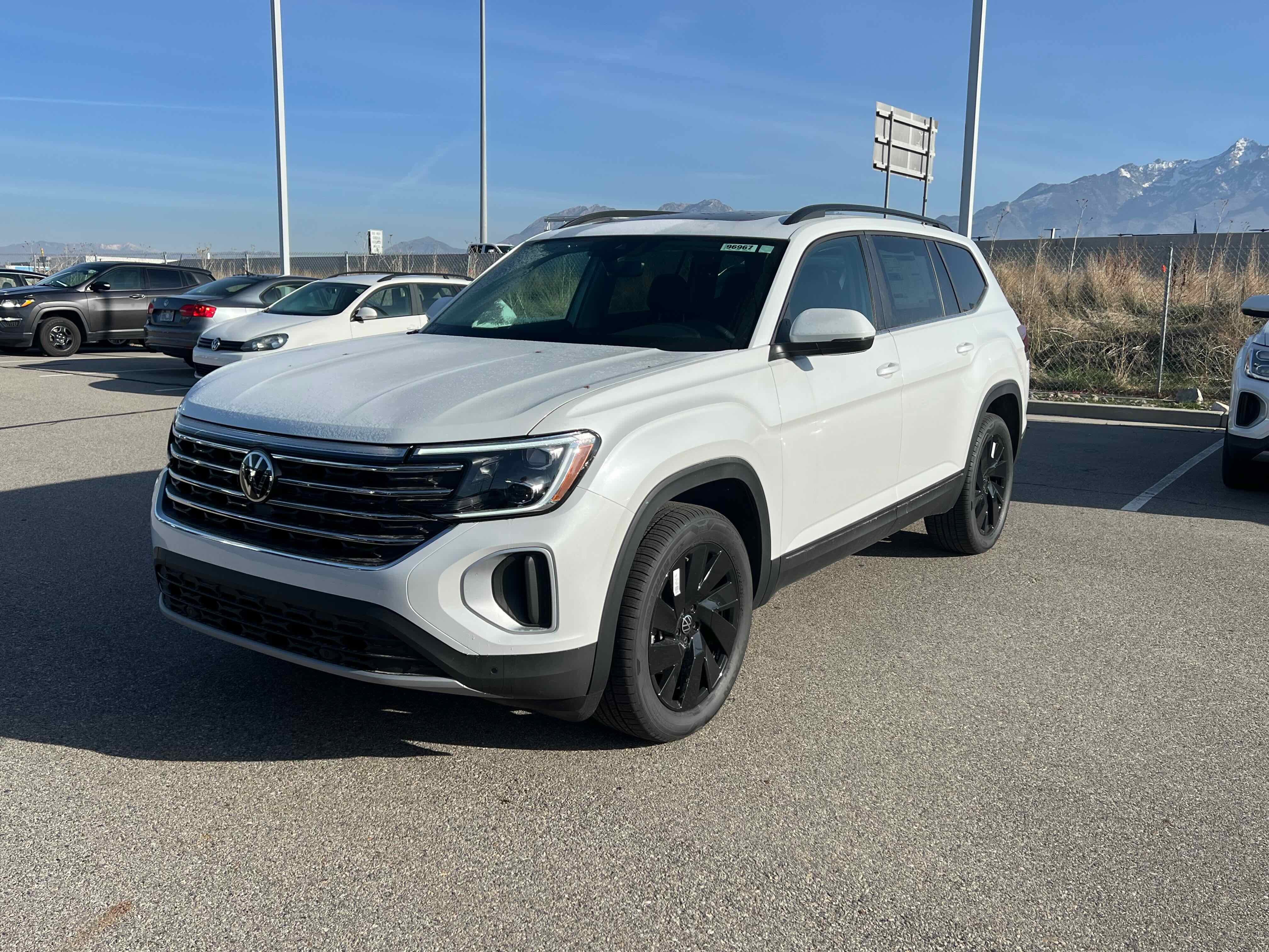 2026 Volkswagen Atlas 2.0T SE w/Technology