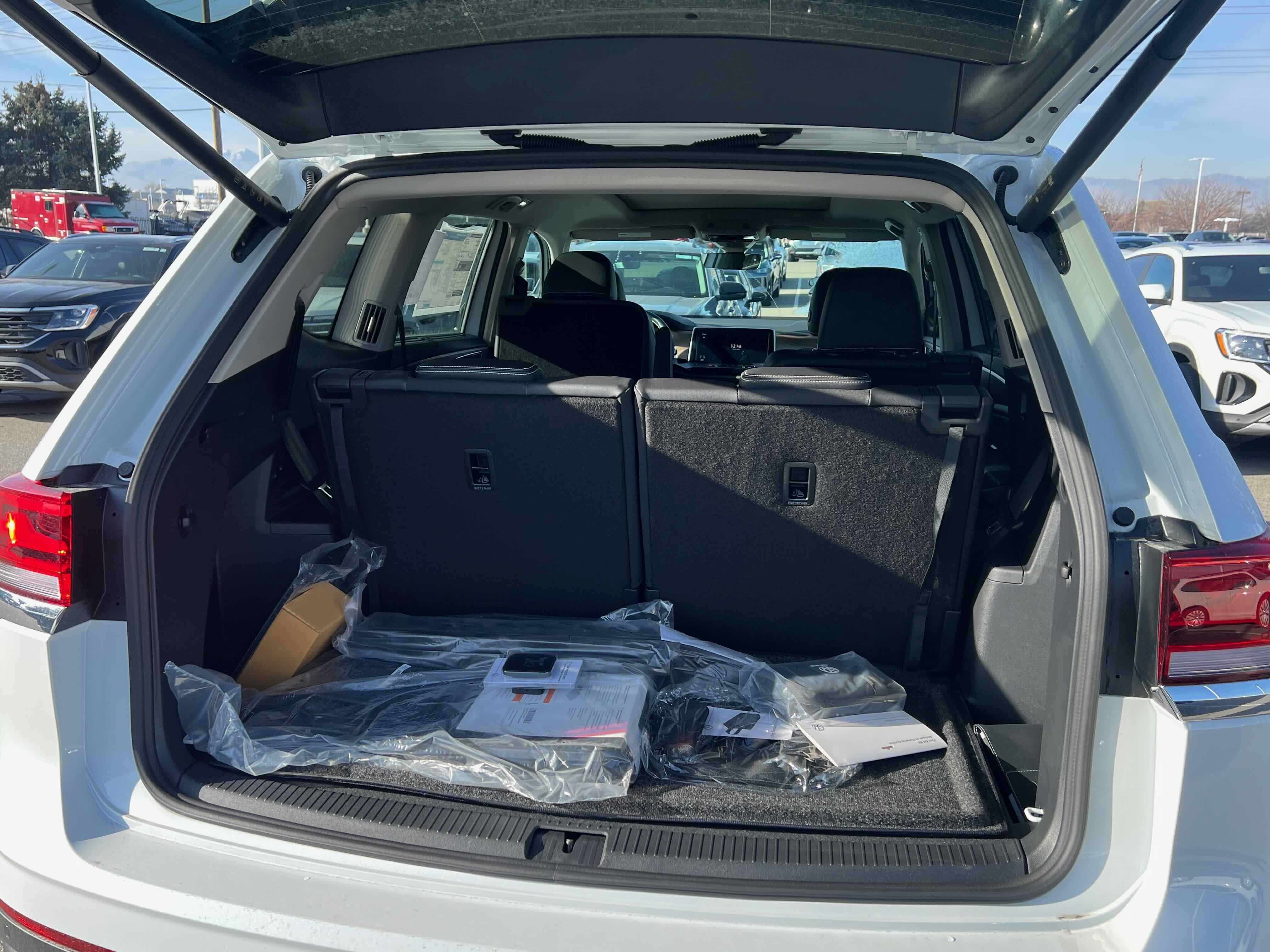 2026 Volkswagen Atlas 2.0T SE w/Technology