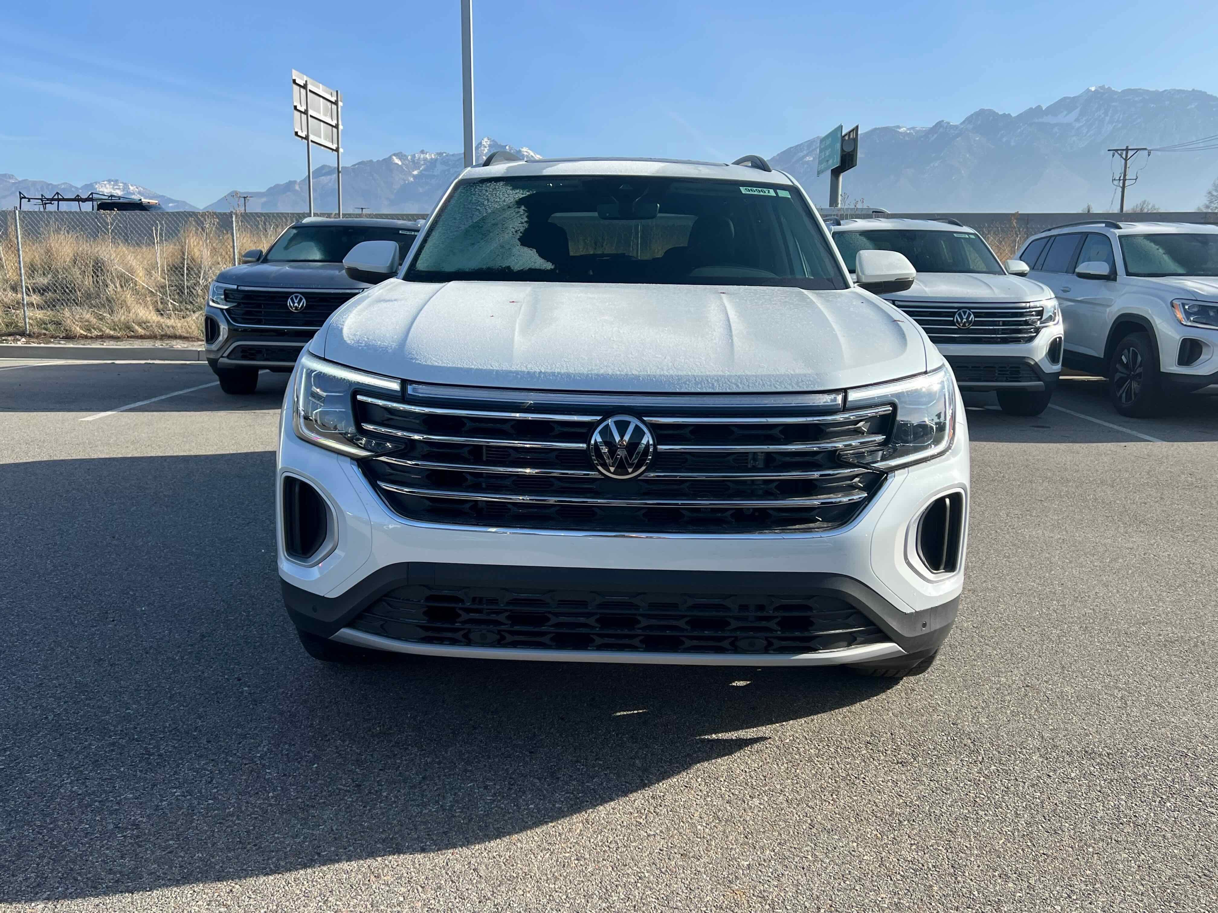 2026 Volkswagen Atlas 2.0T SE w/Technology