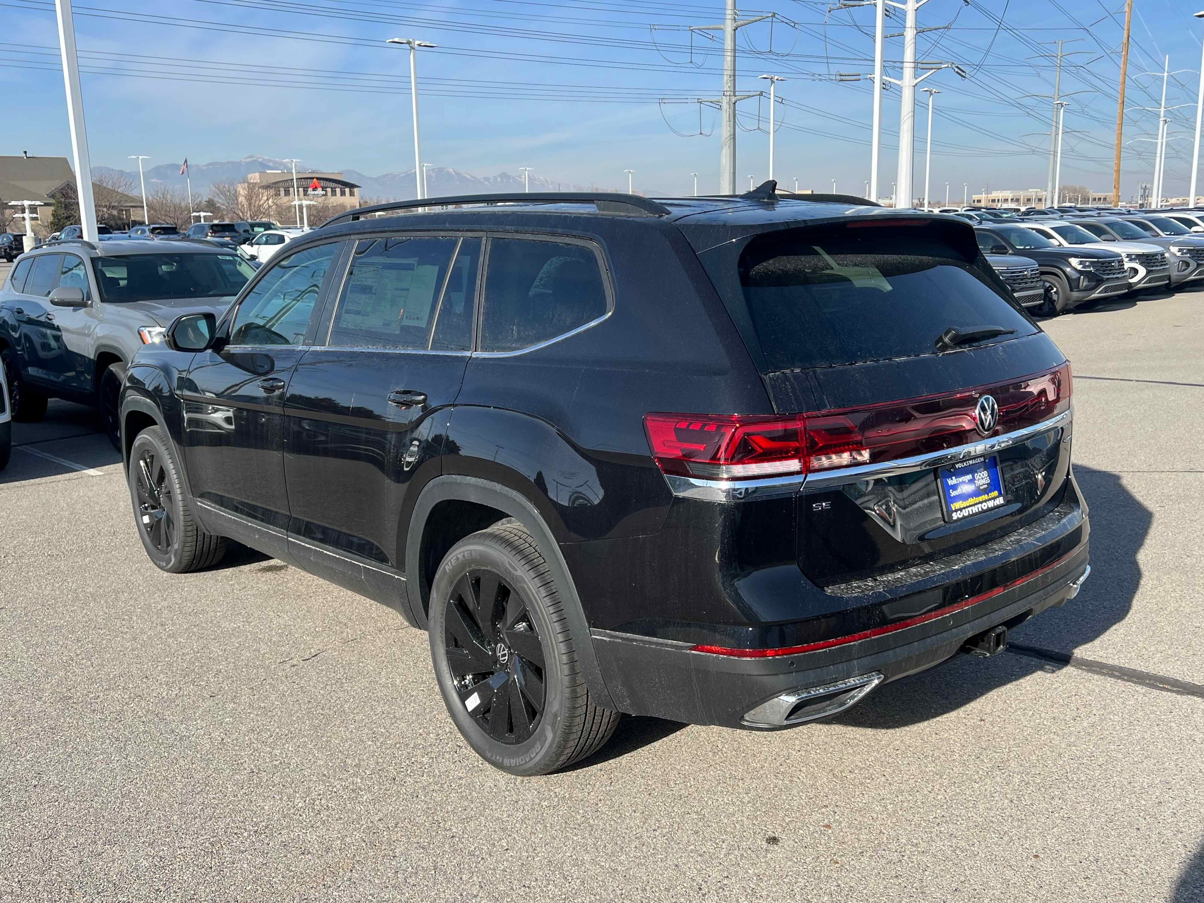 2026 Volkswagen Atlas 2.0T SE w/Technology