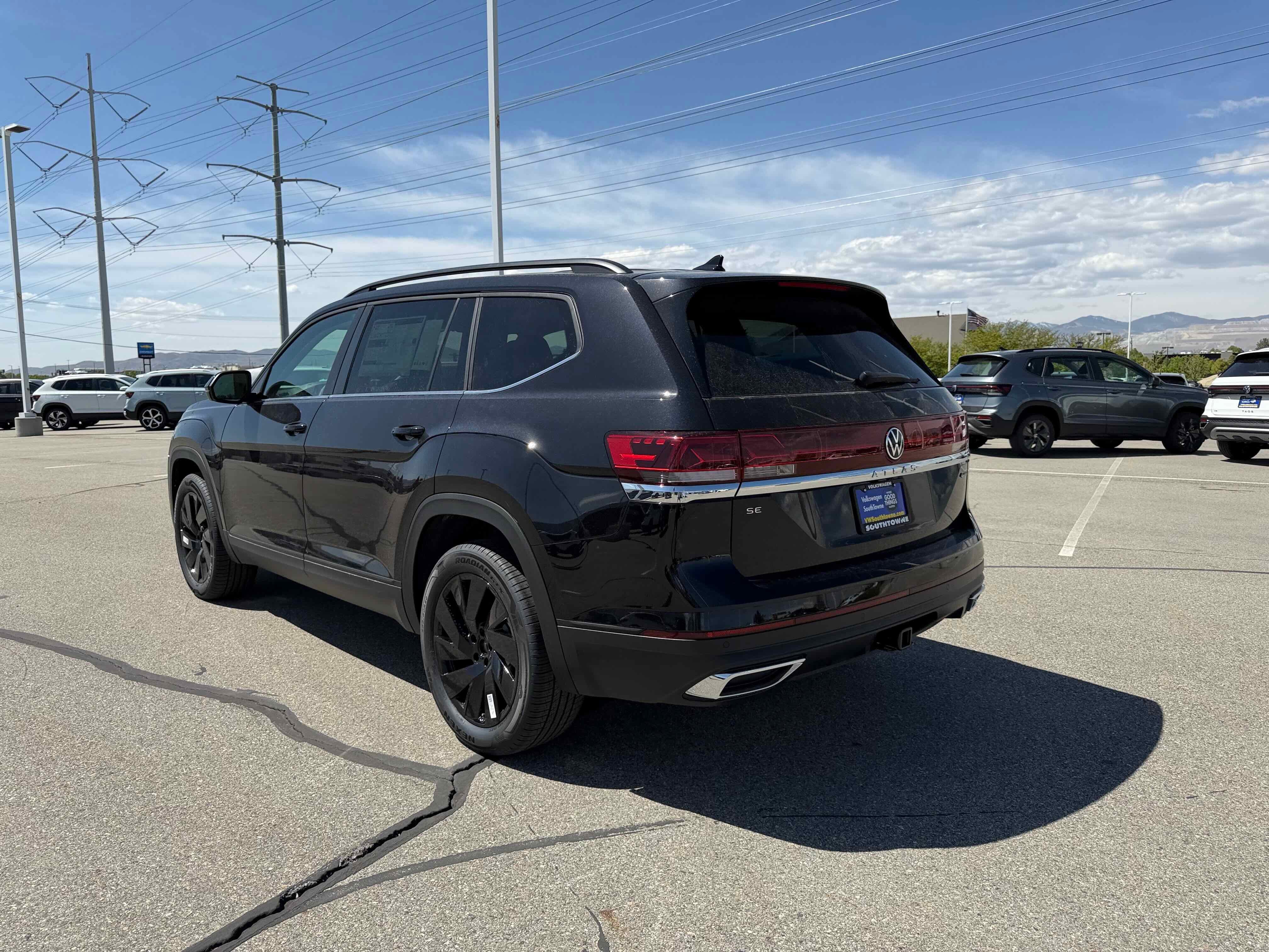 2026 Volkswagen Atlas 2.0T SE w/Technology