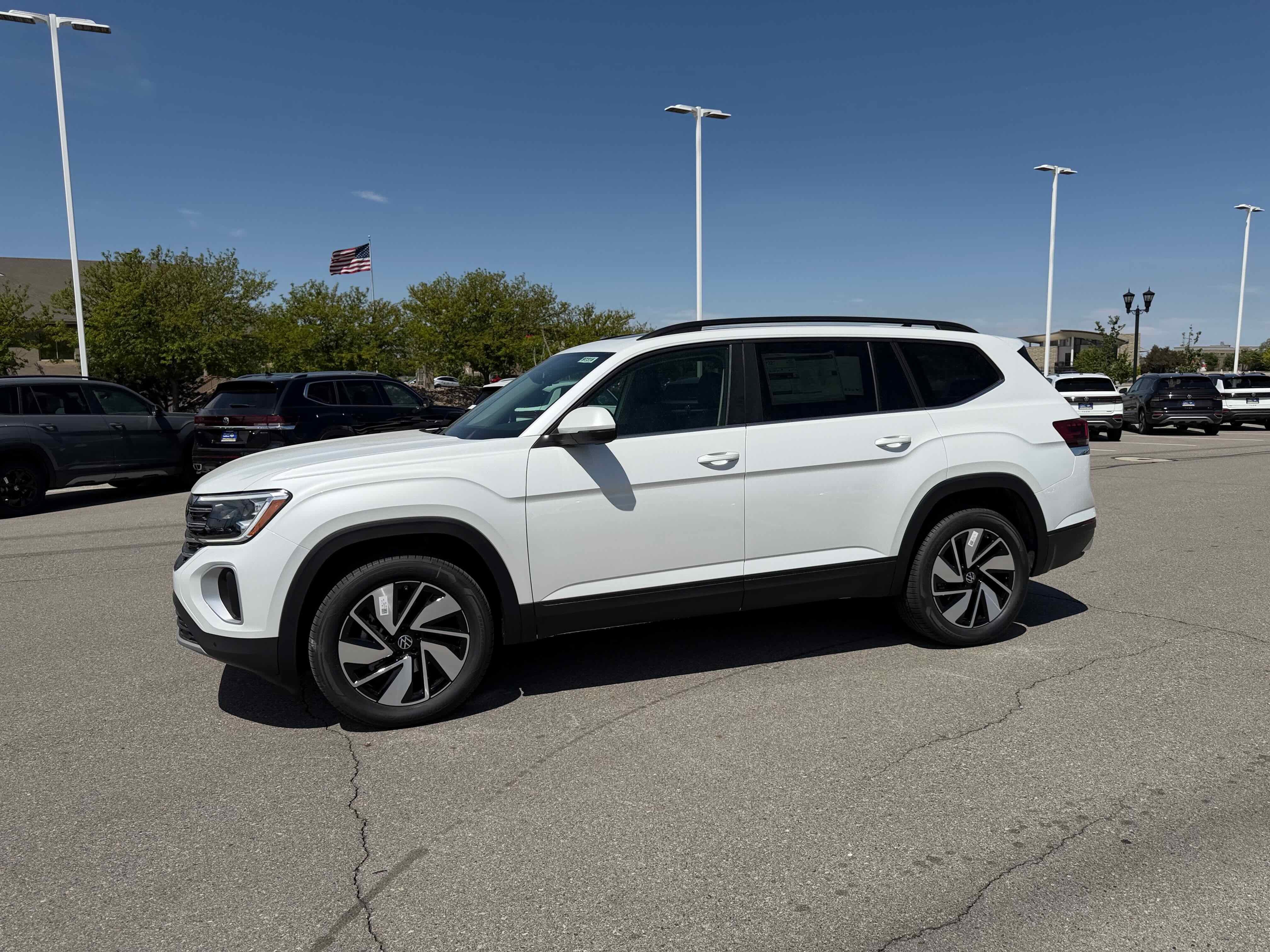 2026 Volkswagen Atlas 2.0T SE w/Technology
