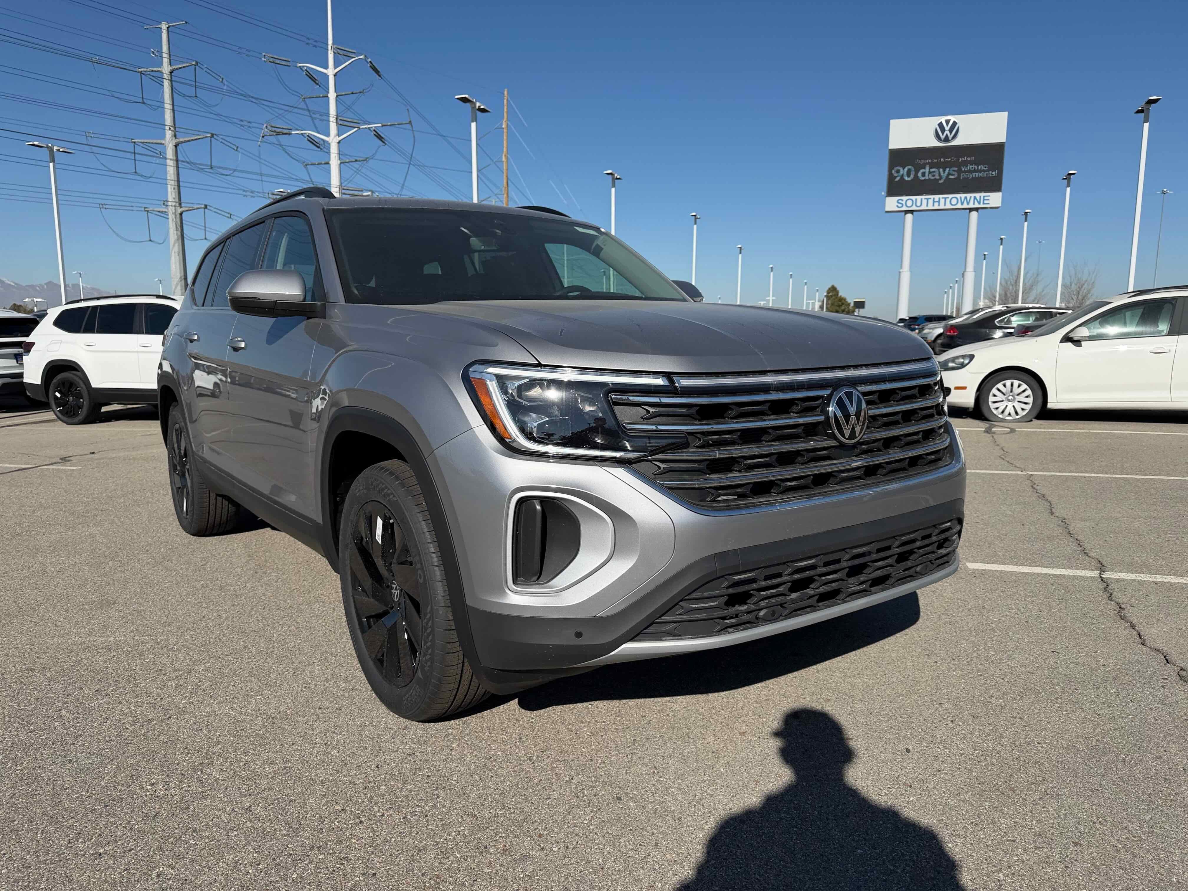 2026 Volkswagen Atlas 2.0T SE w/Technology