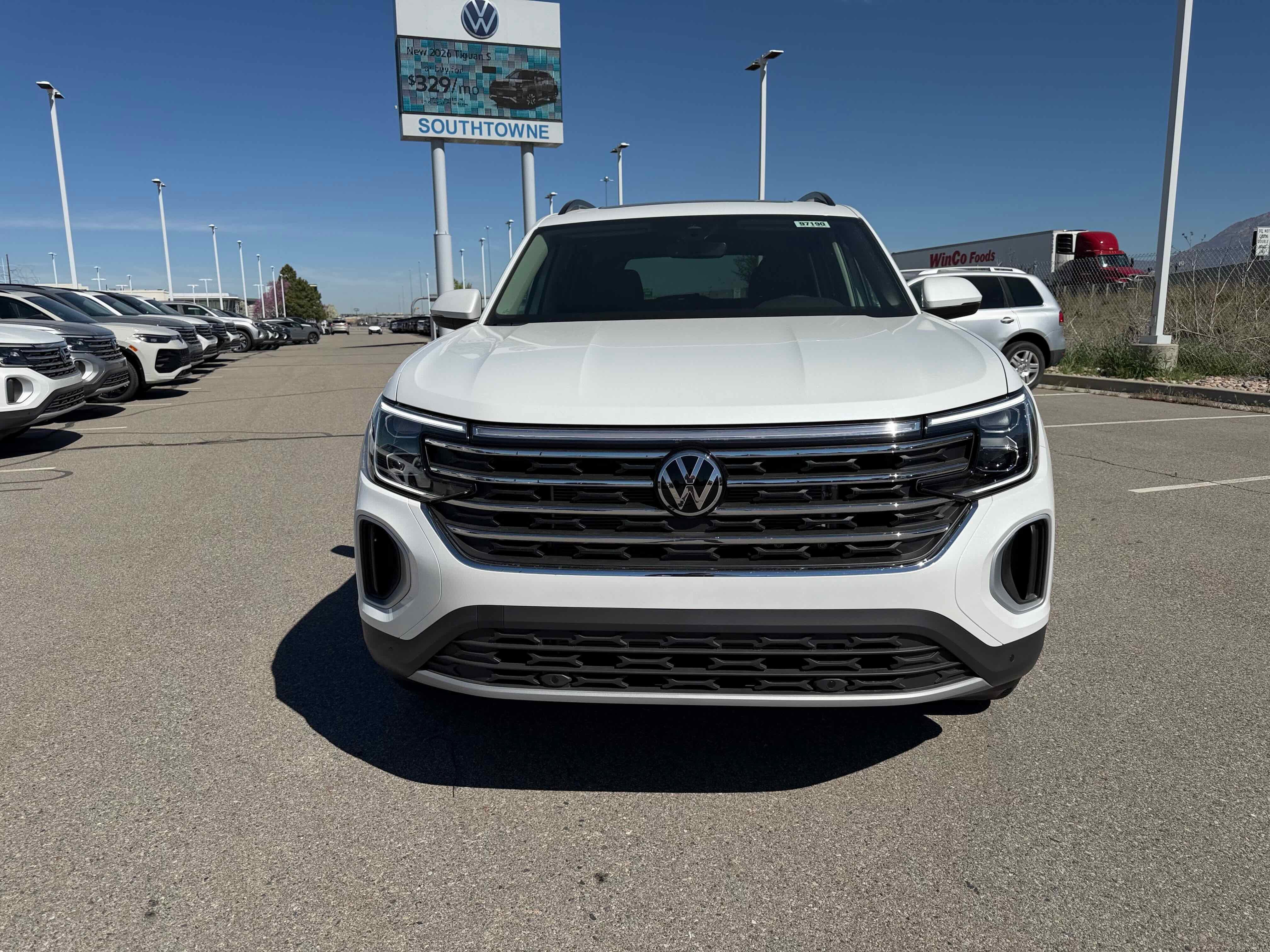 2026 Volkswagen Atlas 2.0T SE w/Technology