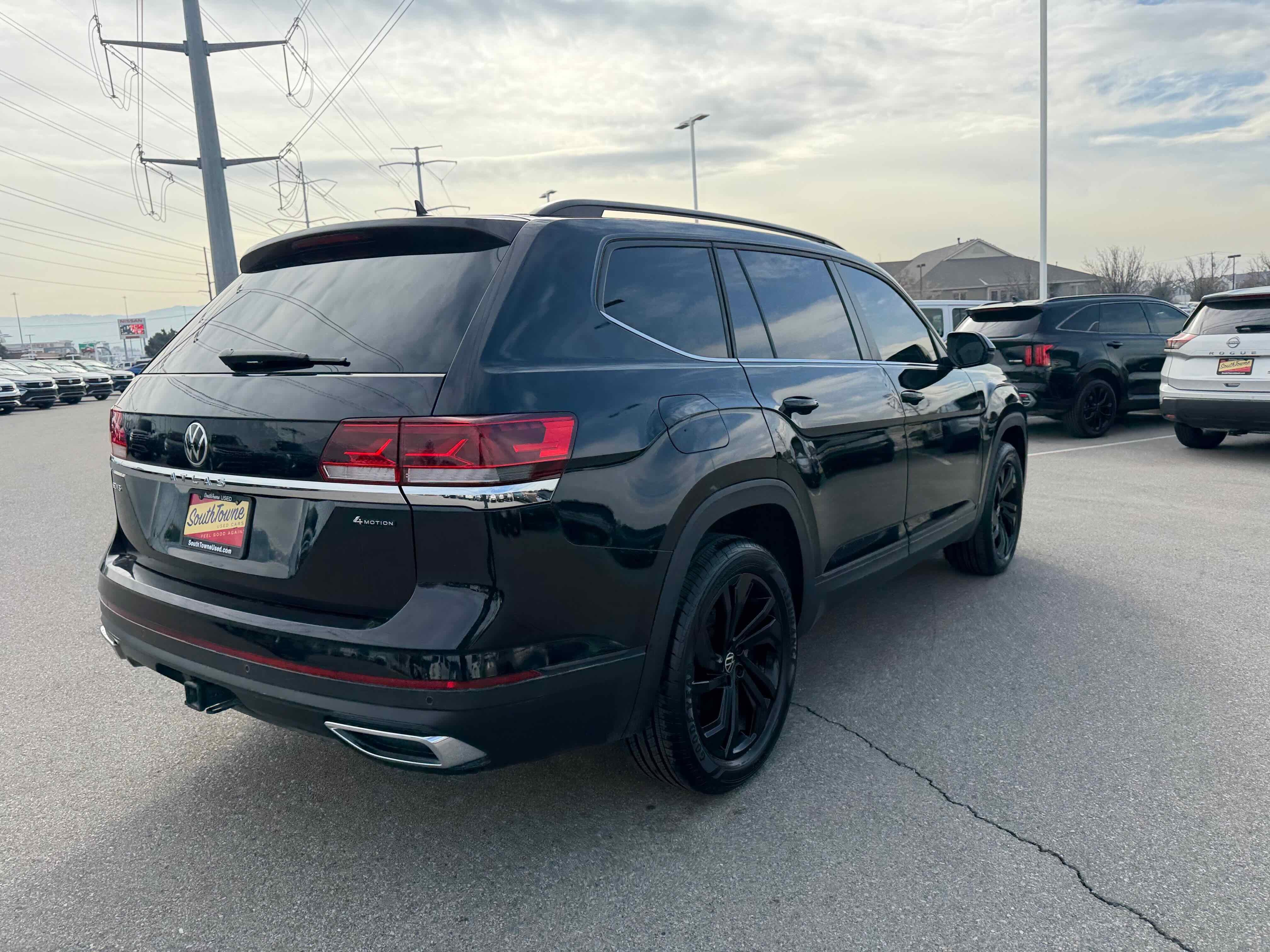 2023 Volkswagen Atlas 3.6L V6 SE w/Technology