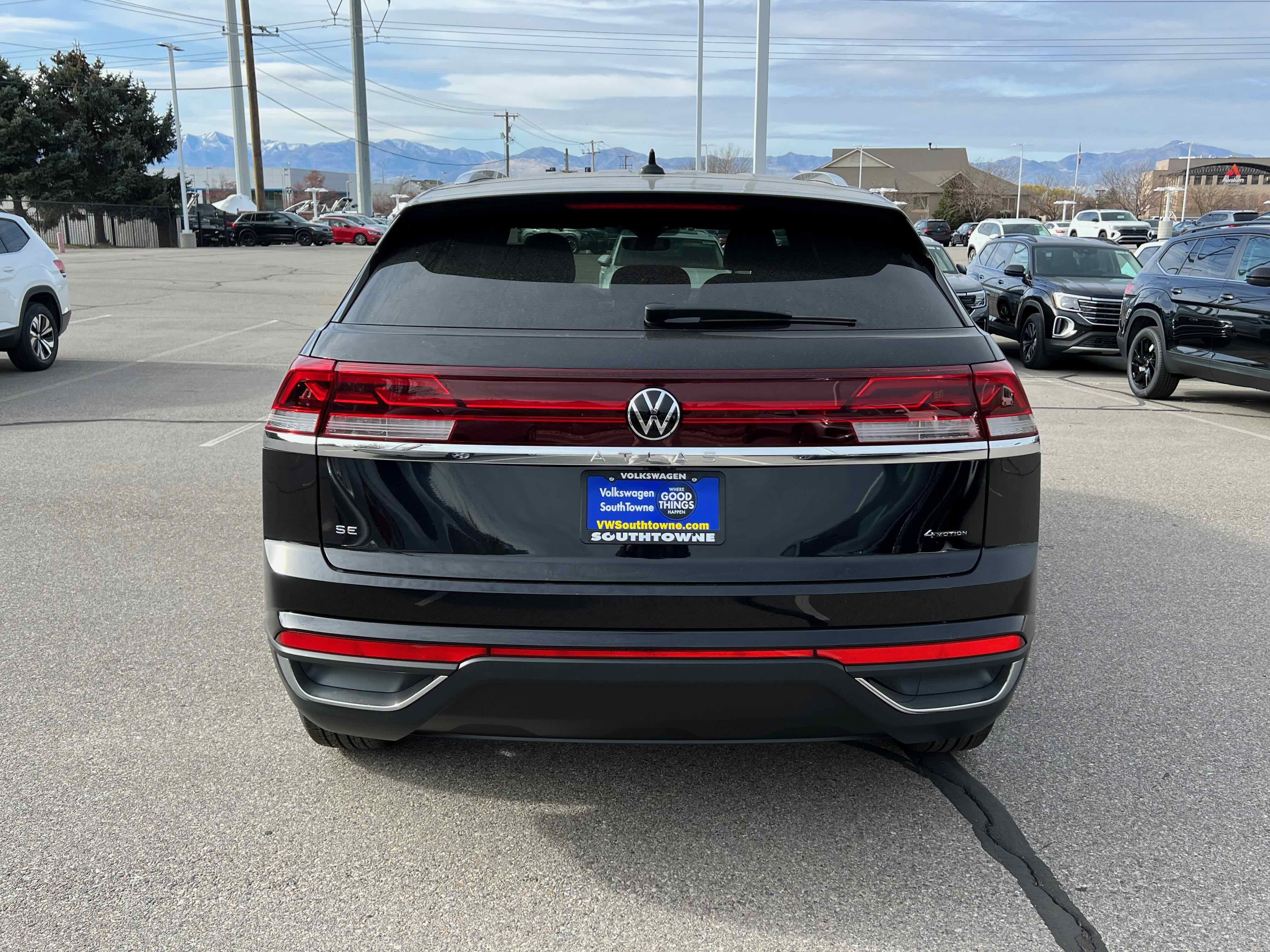 2026 Volkswagen Atlas Cross Sport 2.0T SE