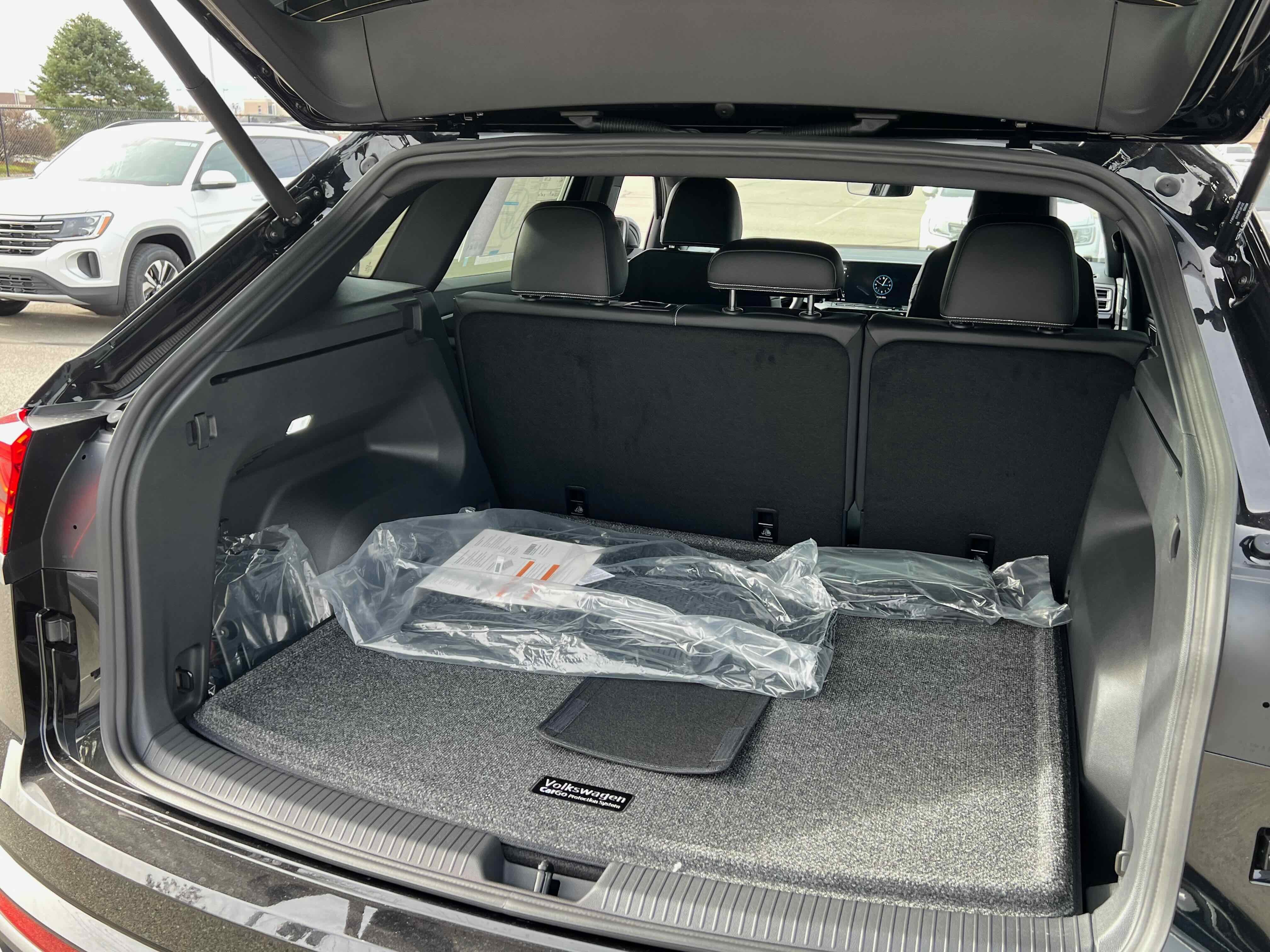 2026 Volkswagen Atlas Cross Sport 2.0T SE