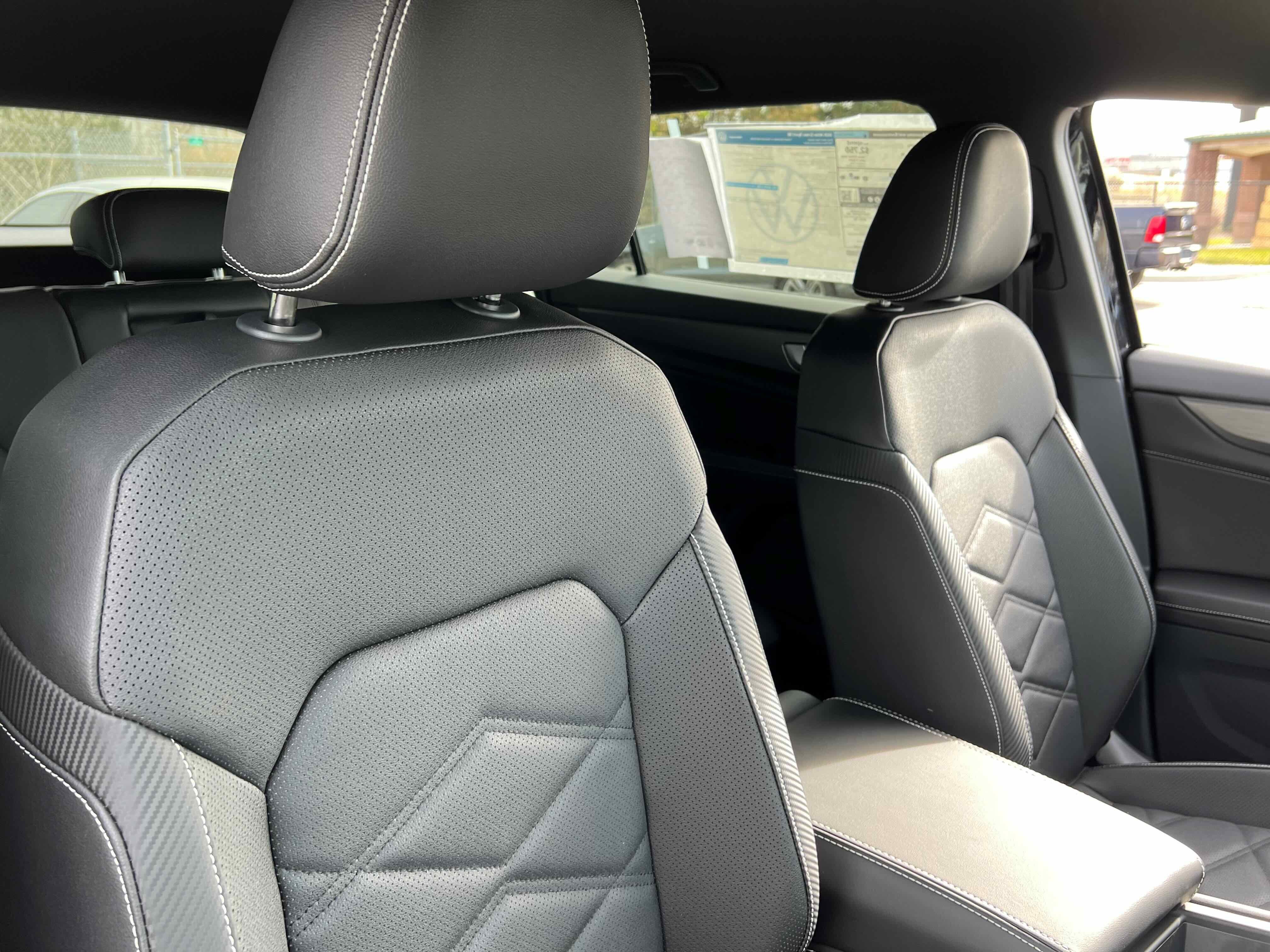 2026 Volkswagen Atlas Cross Sport 2.0T SE