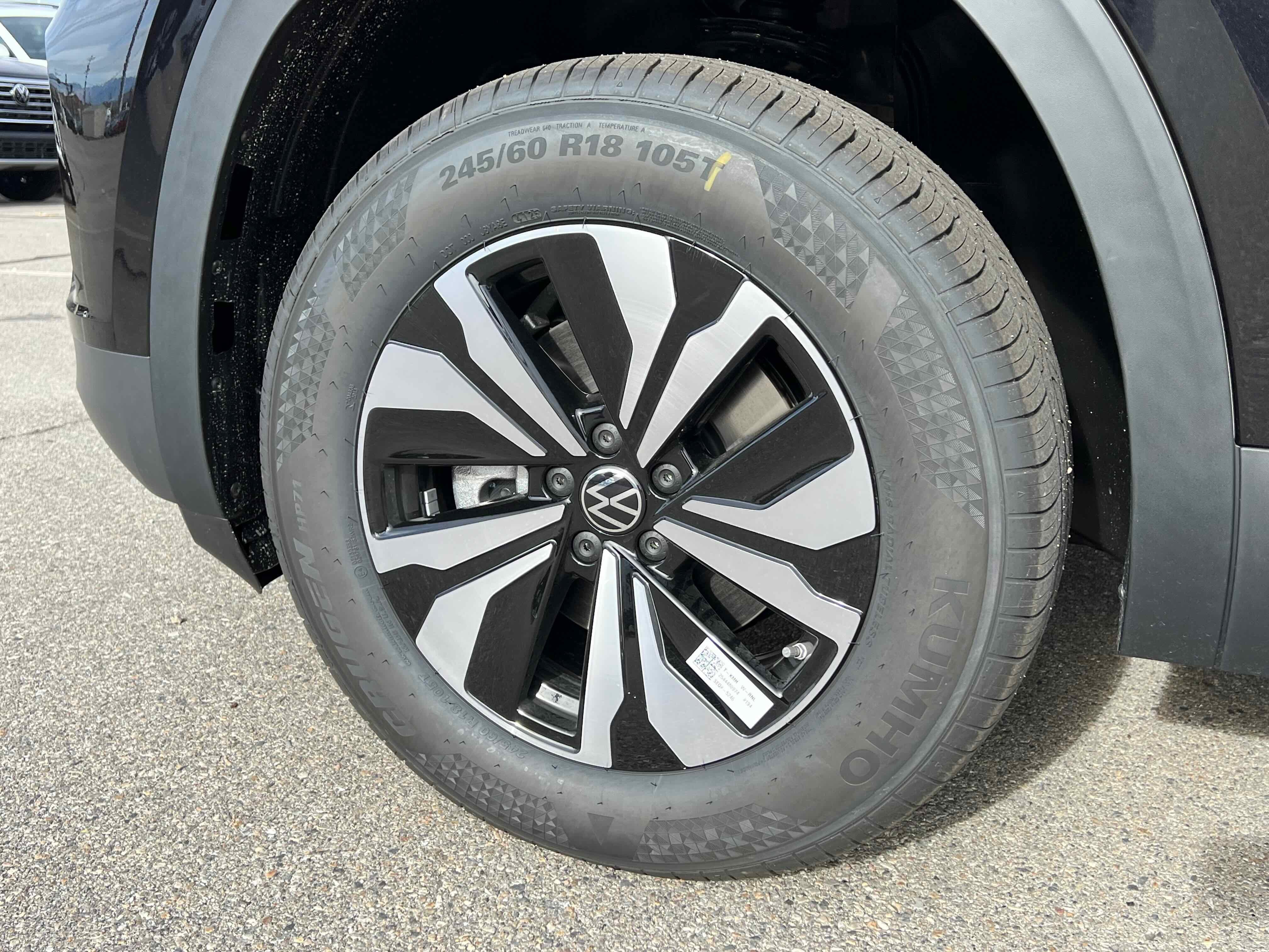 2026 Volkswagen Atlas Cross Sport 2.0T SE