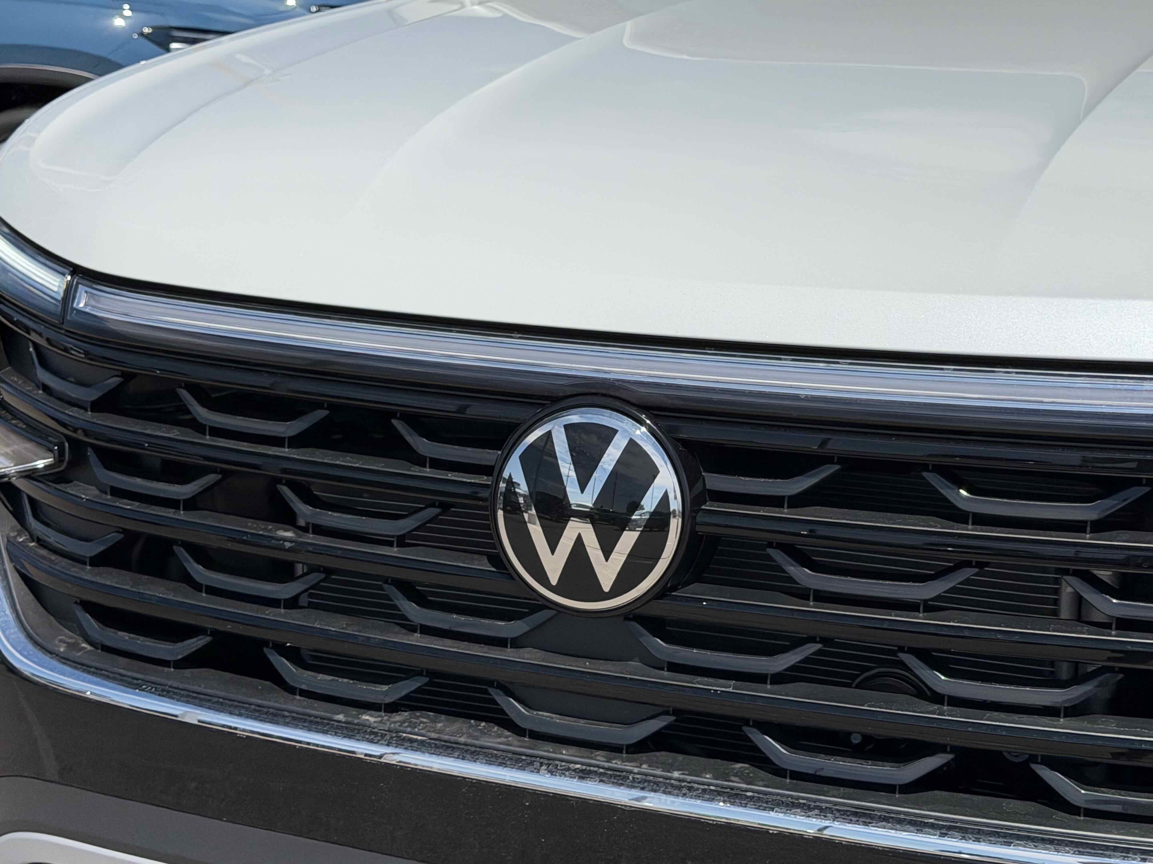 2026 Volkswagen Atlas Cross Sport 2.0T SE