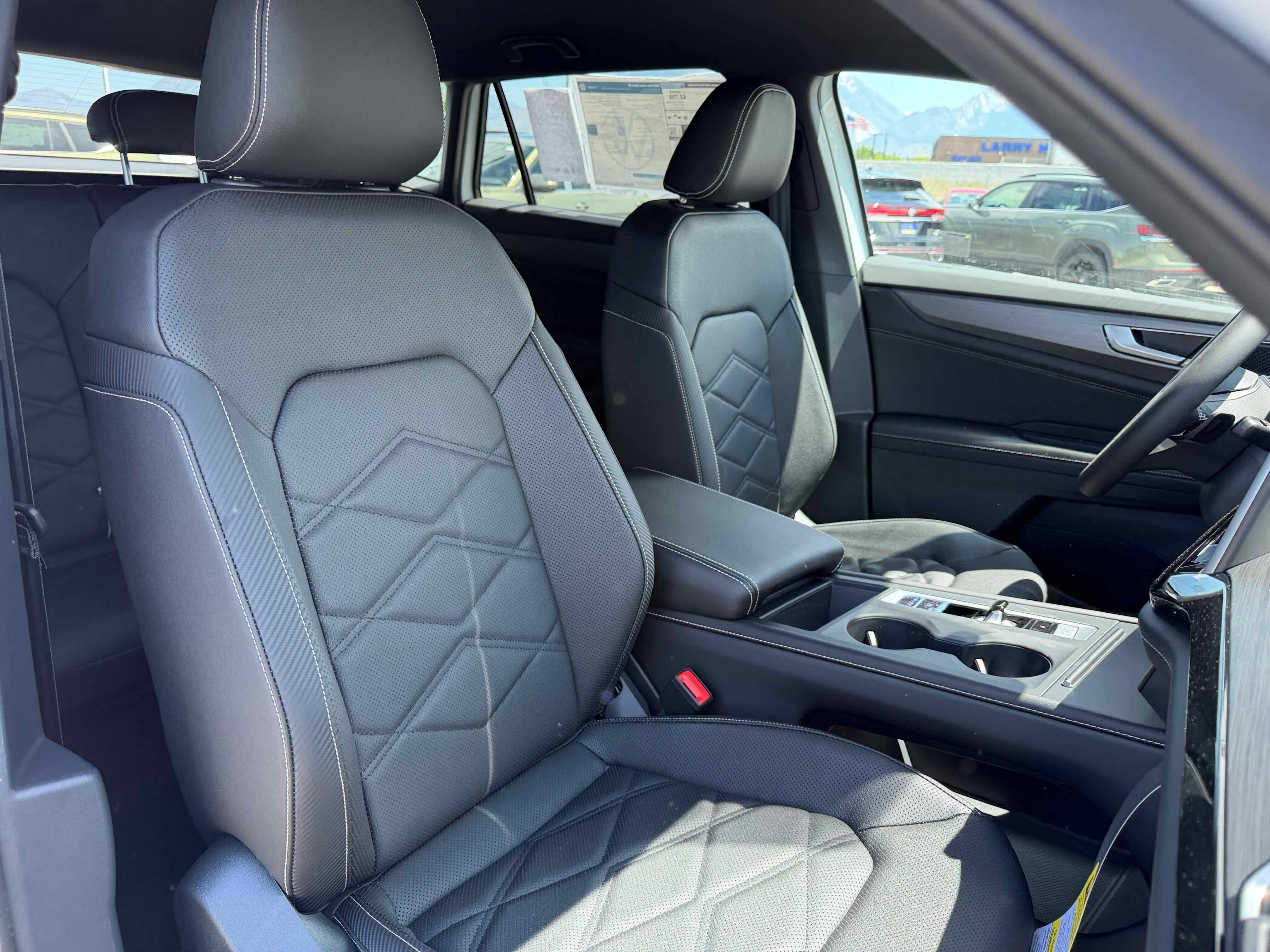 2026 Volkswagen Atlas Cross Sport 2.0T SE