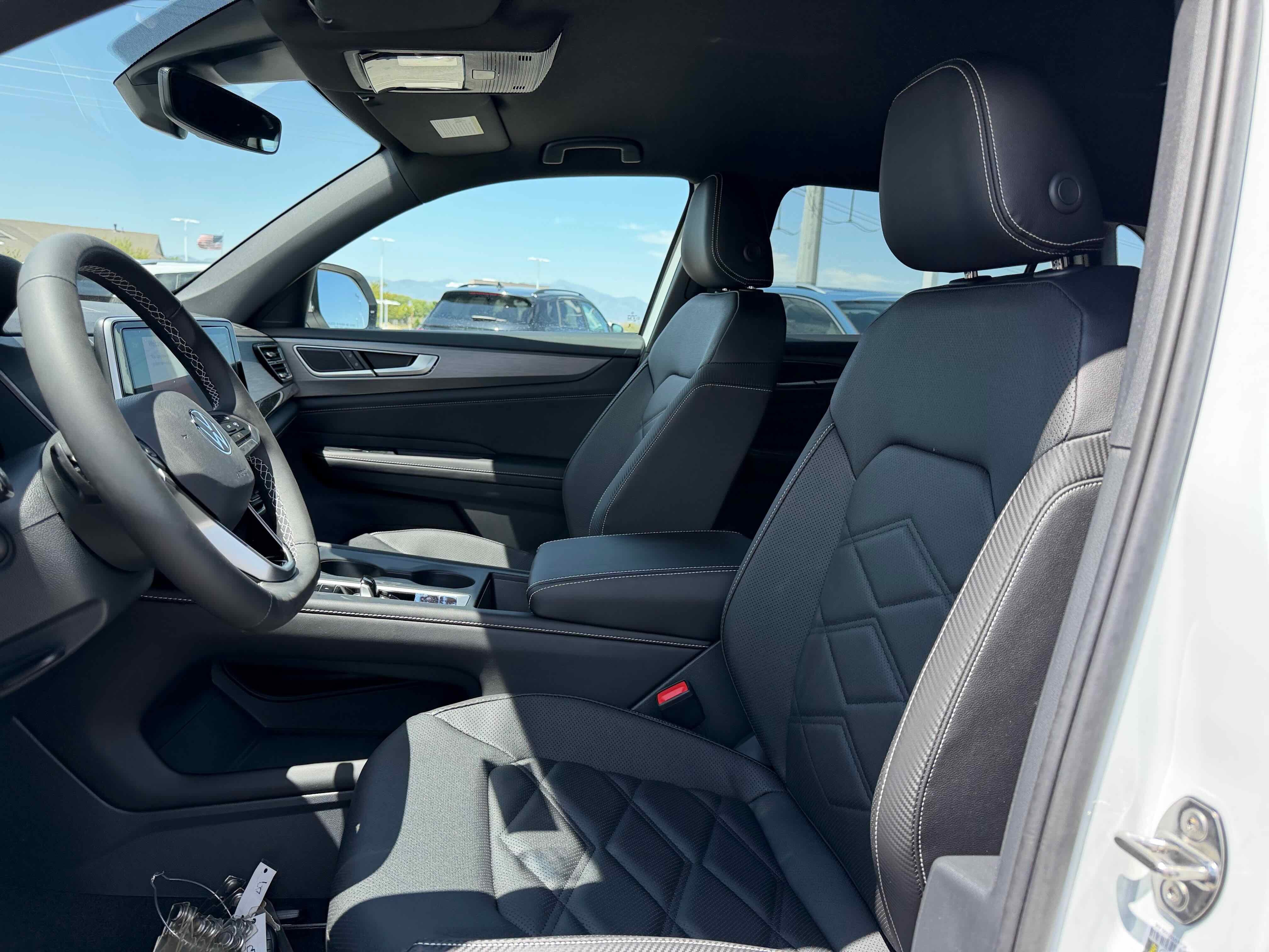 2026 Volkswagen Atlas Cross Sport 2.0T SE