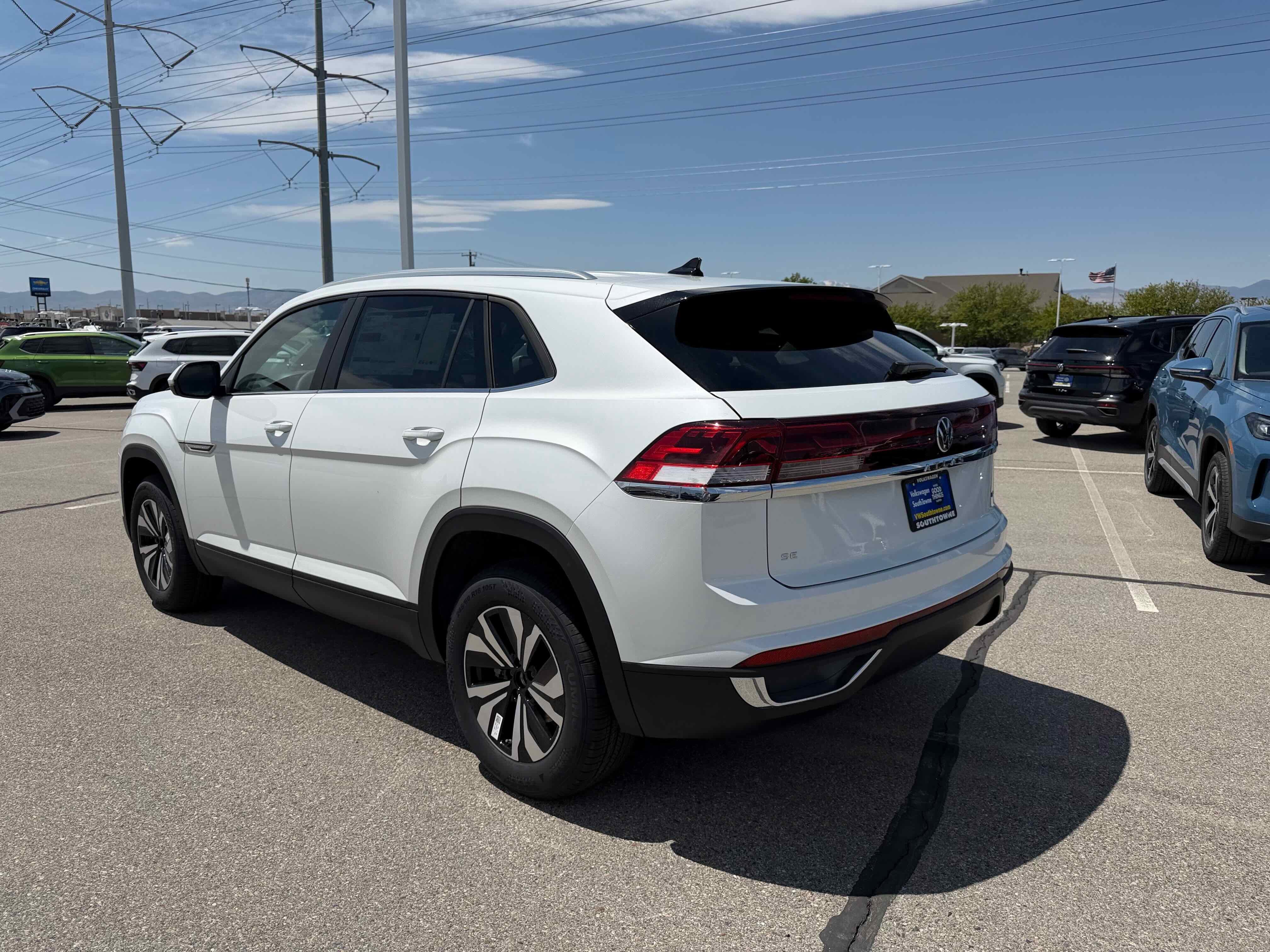 2026 Volkswagen Atlas Cross Sport 2.0T SE