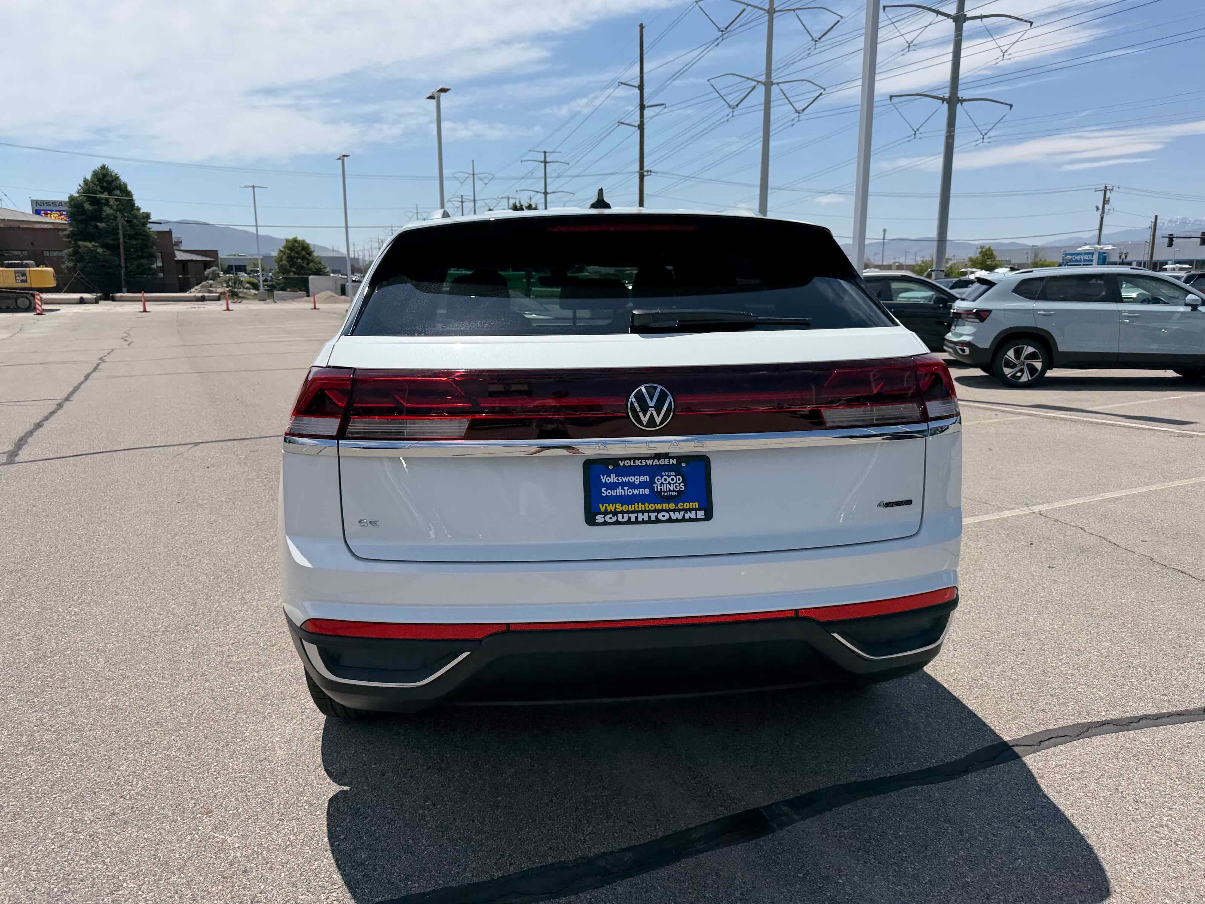 2026 Volkswagen Atlas Cross Sport 2.0T SE