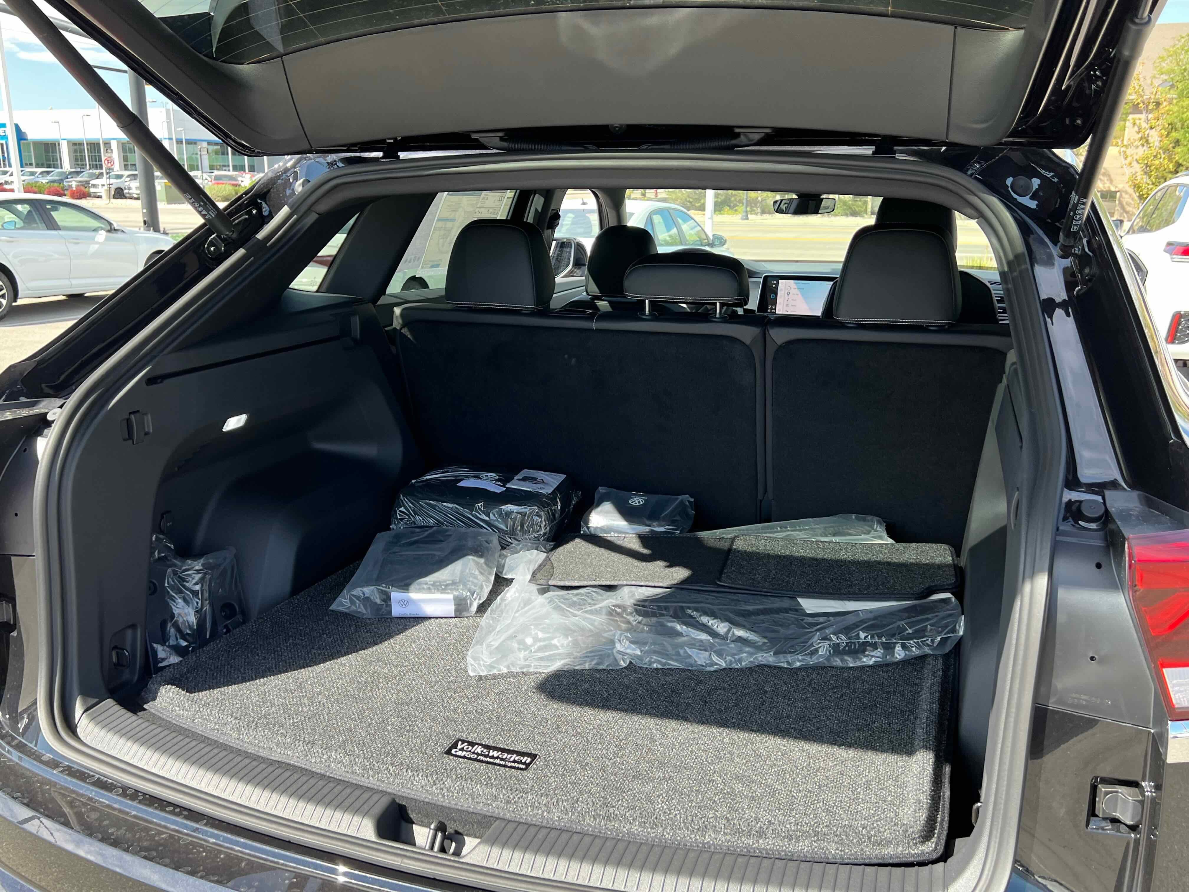 2026 Volkswagen Atlas Cross Sport 2.0T SE