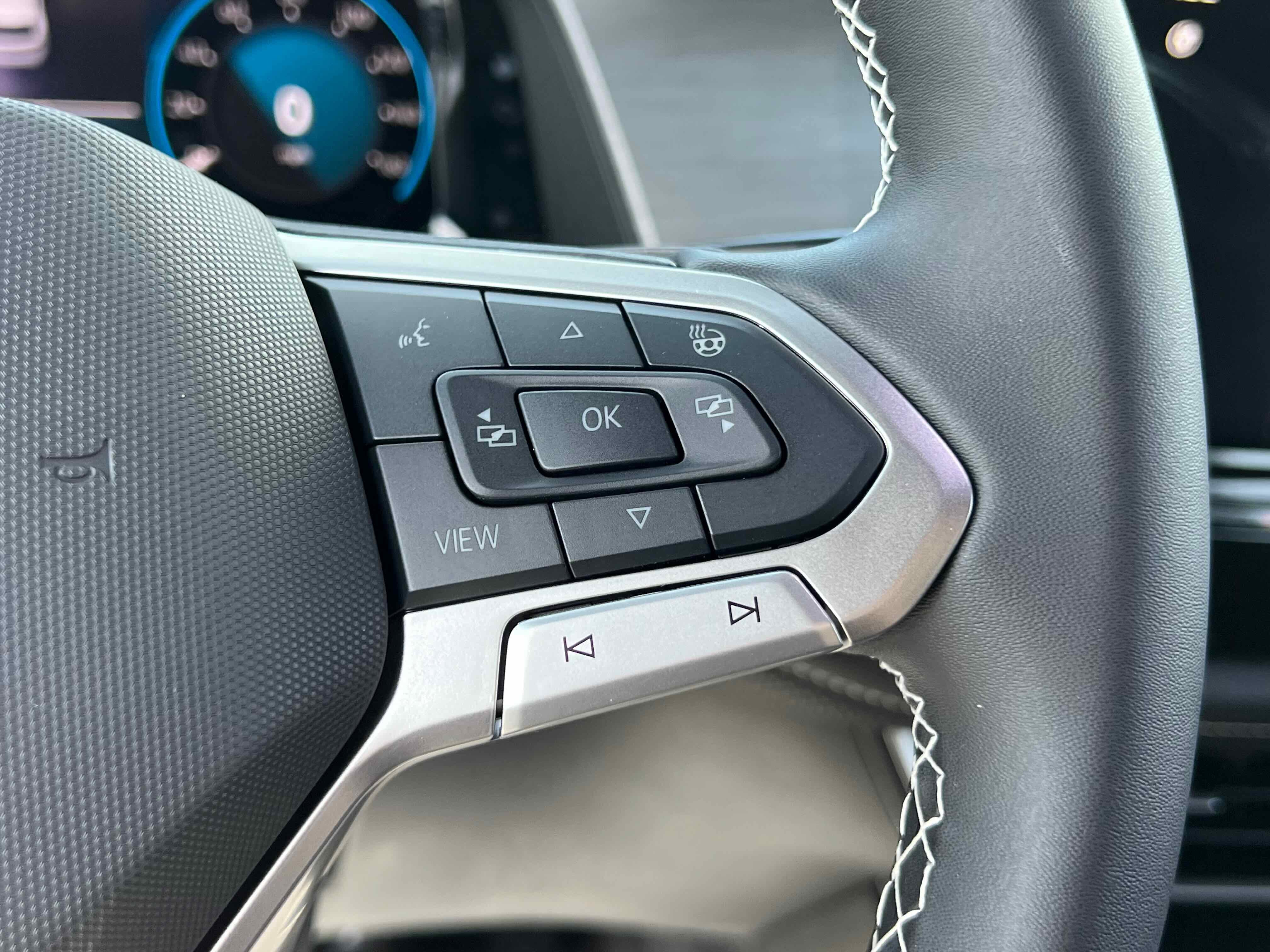 2026 Volkswagen Atlas Cross Sport 2.0T SE